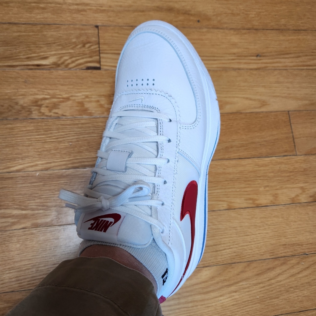 Nike Book 1 EP Forrest Gump 착용 스타일 - 1