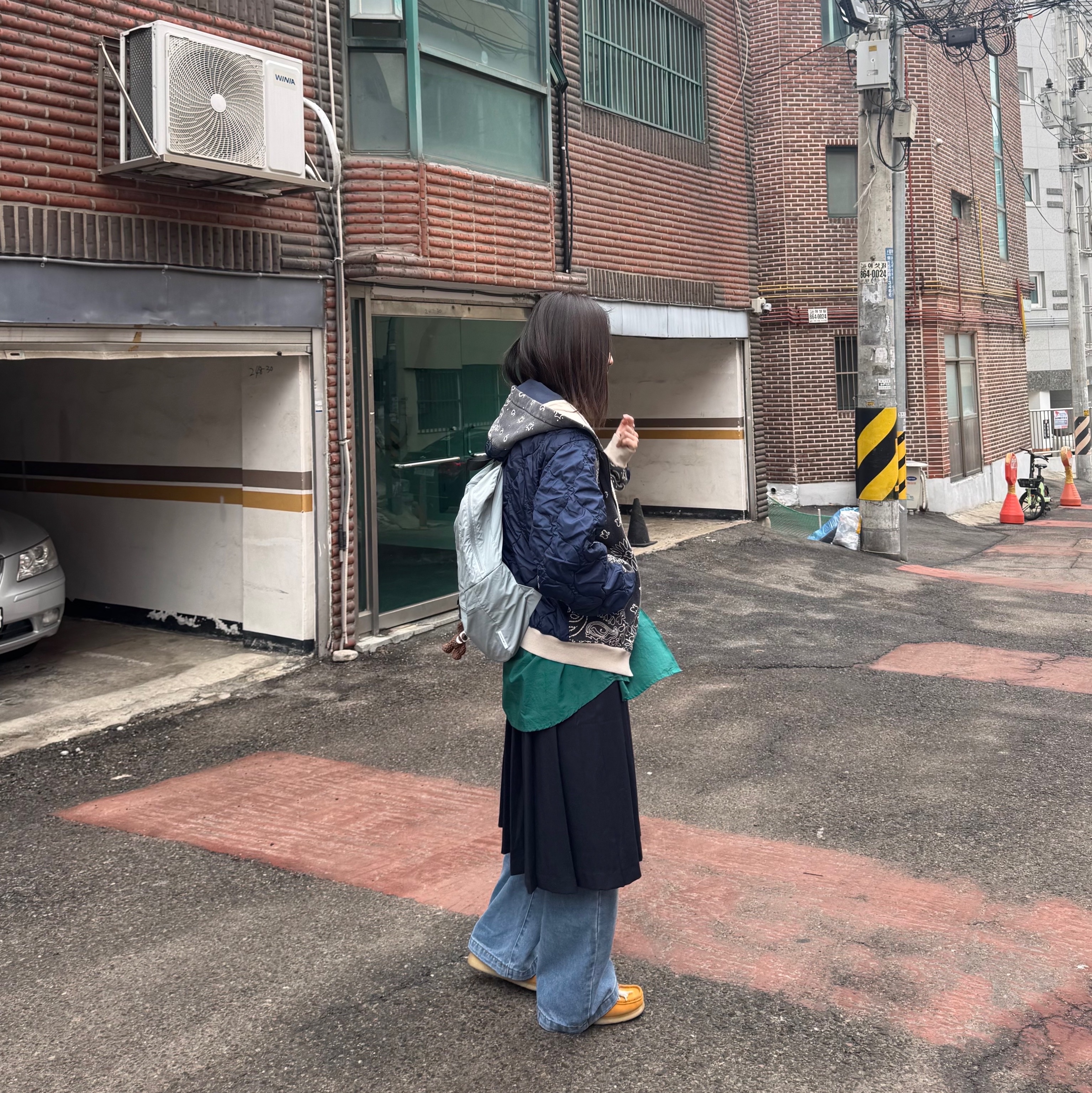 Kapital Fleece Bandana Bivouac Hooded Blouson Black, Clarks Wallabee Yellow Suede 착용 스타일 - 1