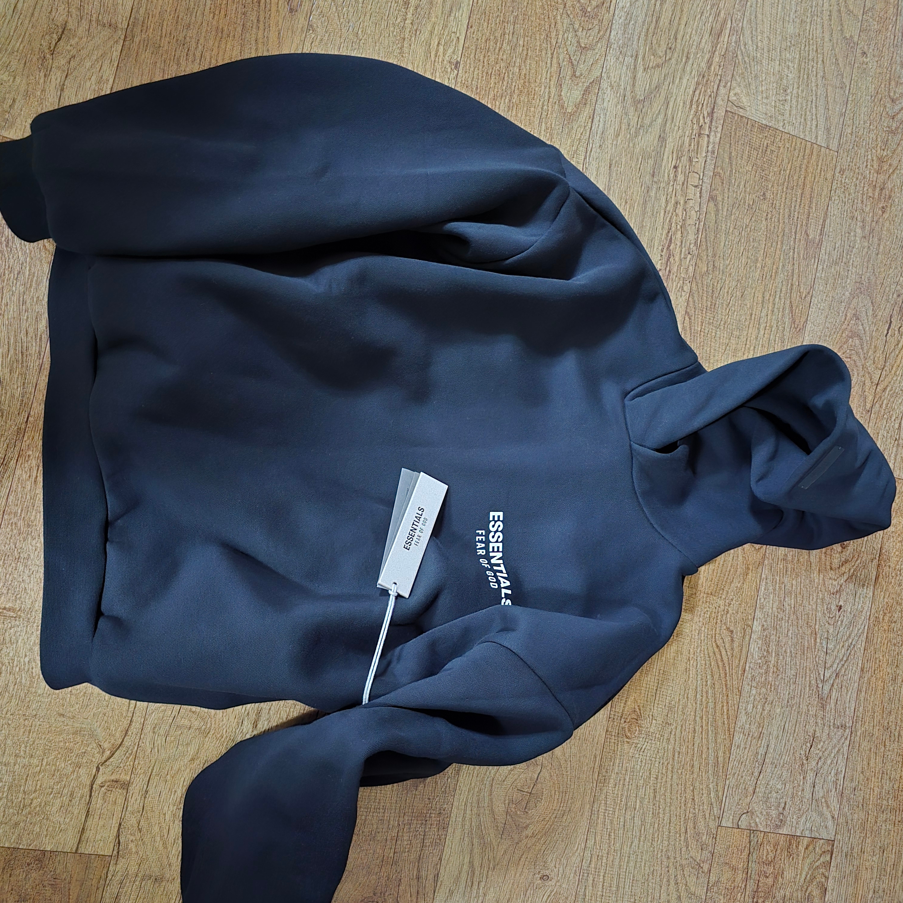 Essentials Fleece Hoodie Black - 24FW 착용 스타일