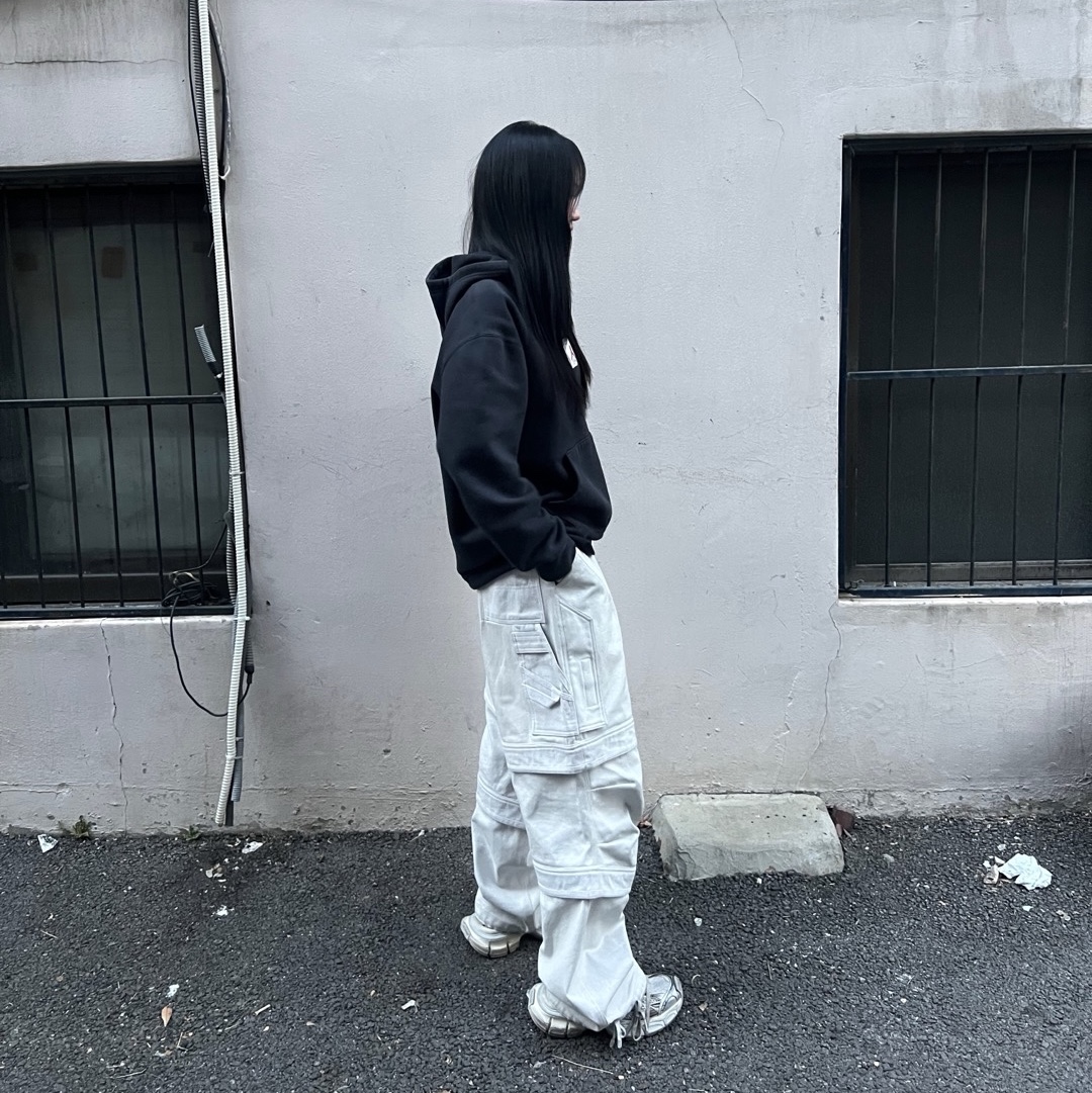 Farfromwhat Far Layered Work Pants White, Balenciaga 3XL Sneakers Beige 착용 스타일 - 2
