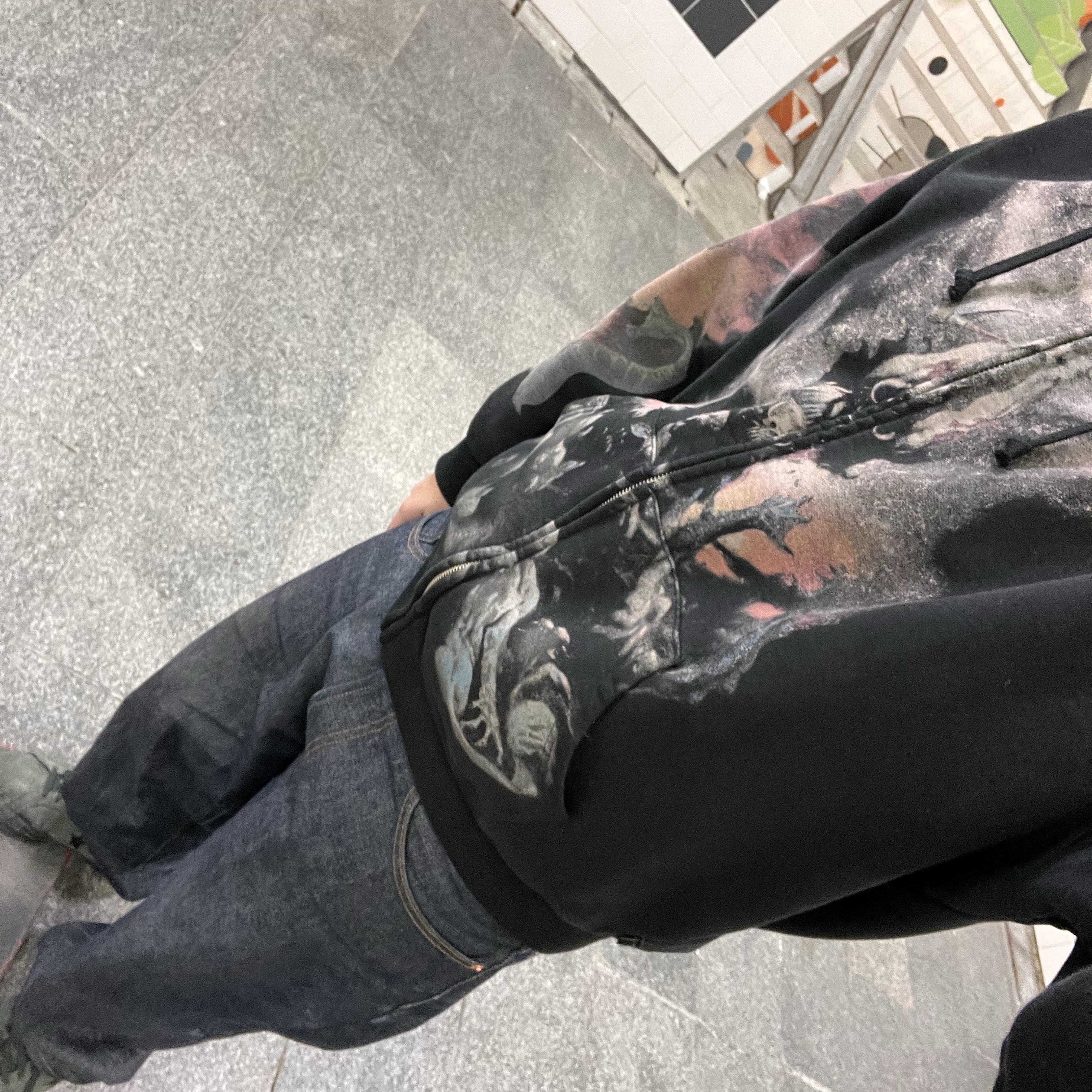 Supreme Frazetta Zip Up Hooded Sweatshirt Black - 24FW, Supreme Rigid Baggy Selvedge Jean Rigid Indigo - 24FW 착용 스타일