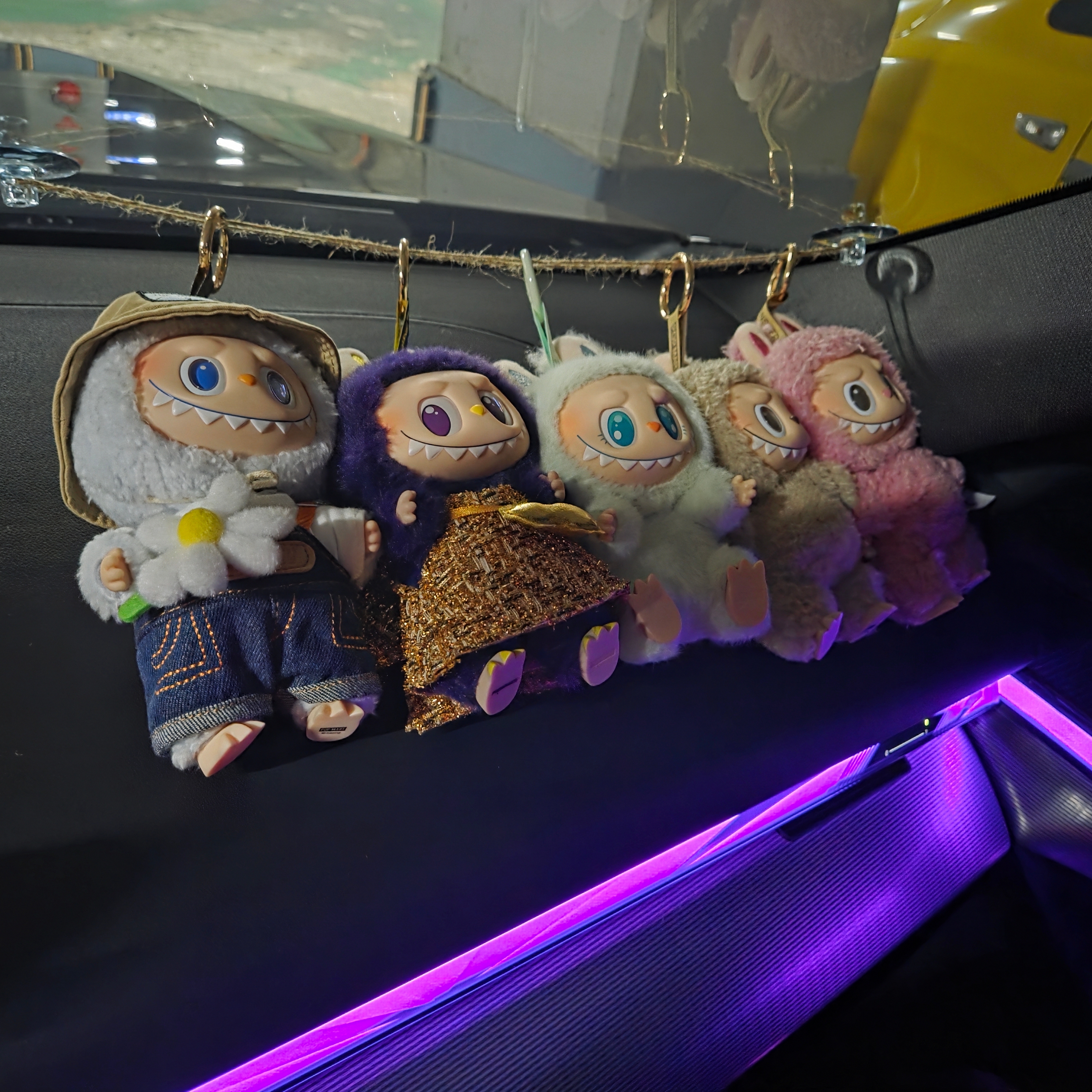 Pop Mart Fall In Wild Labubu Series Toy Keyring, Pop Mart Labubu x Pronounce Lucky Fairy Toy Keyring 착용 스타일