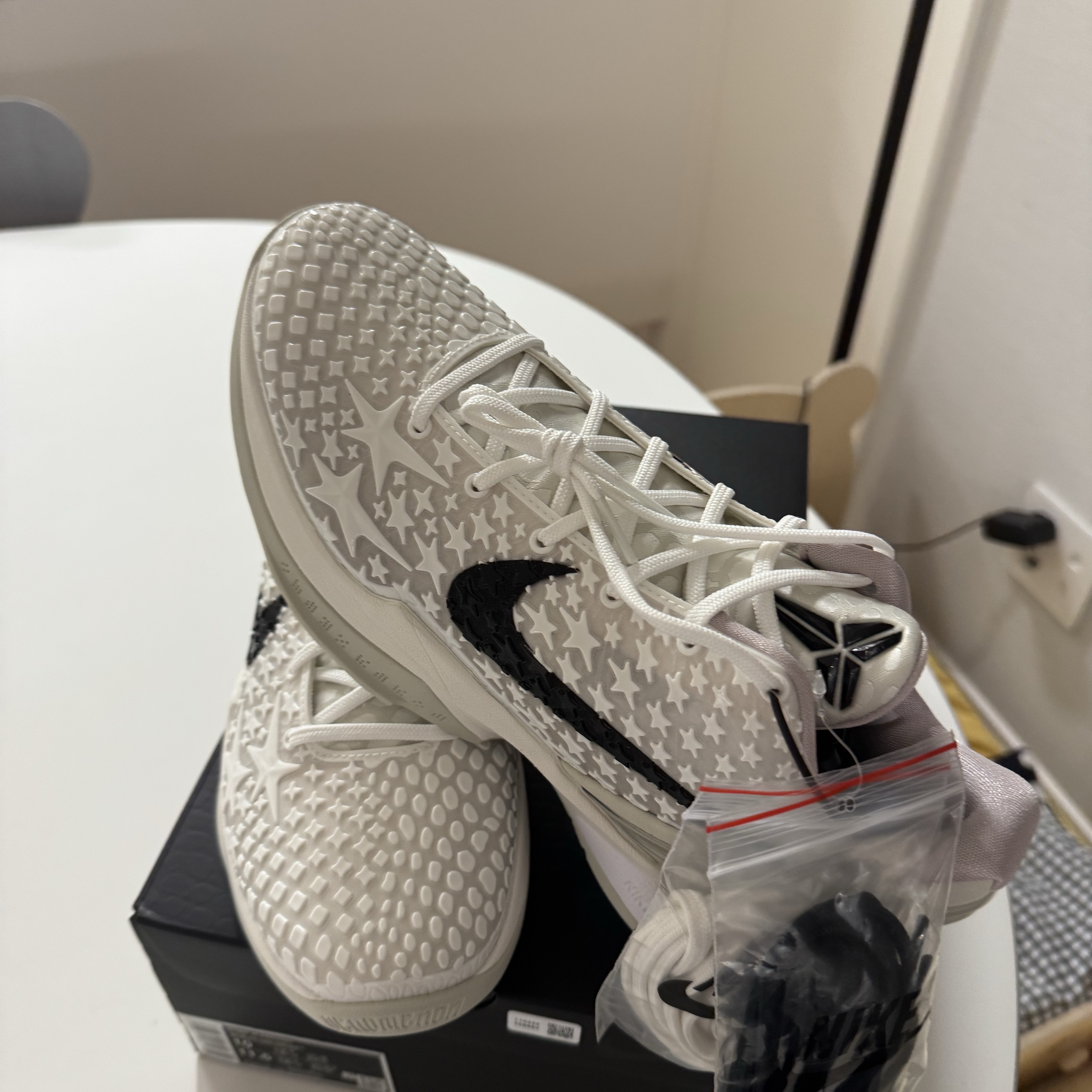 Nike Kobe 6 Protro Sail 착용 스타일 - 2