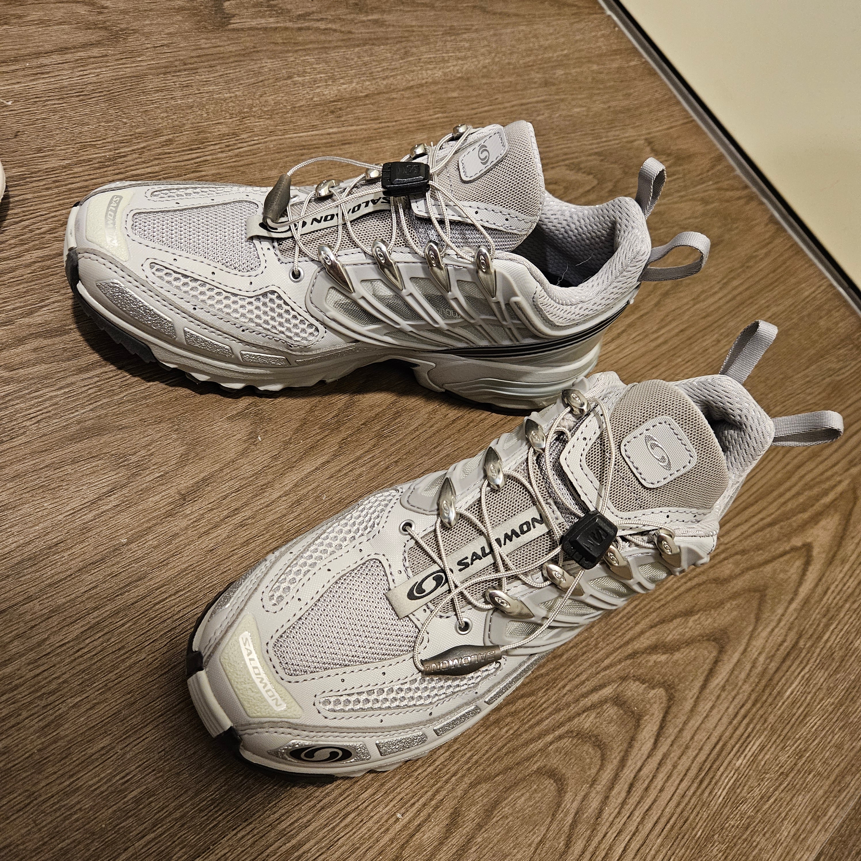 Salomon ACS Pro Metal Ghost 착용 스타일