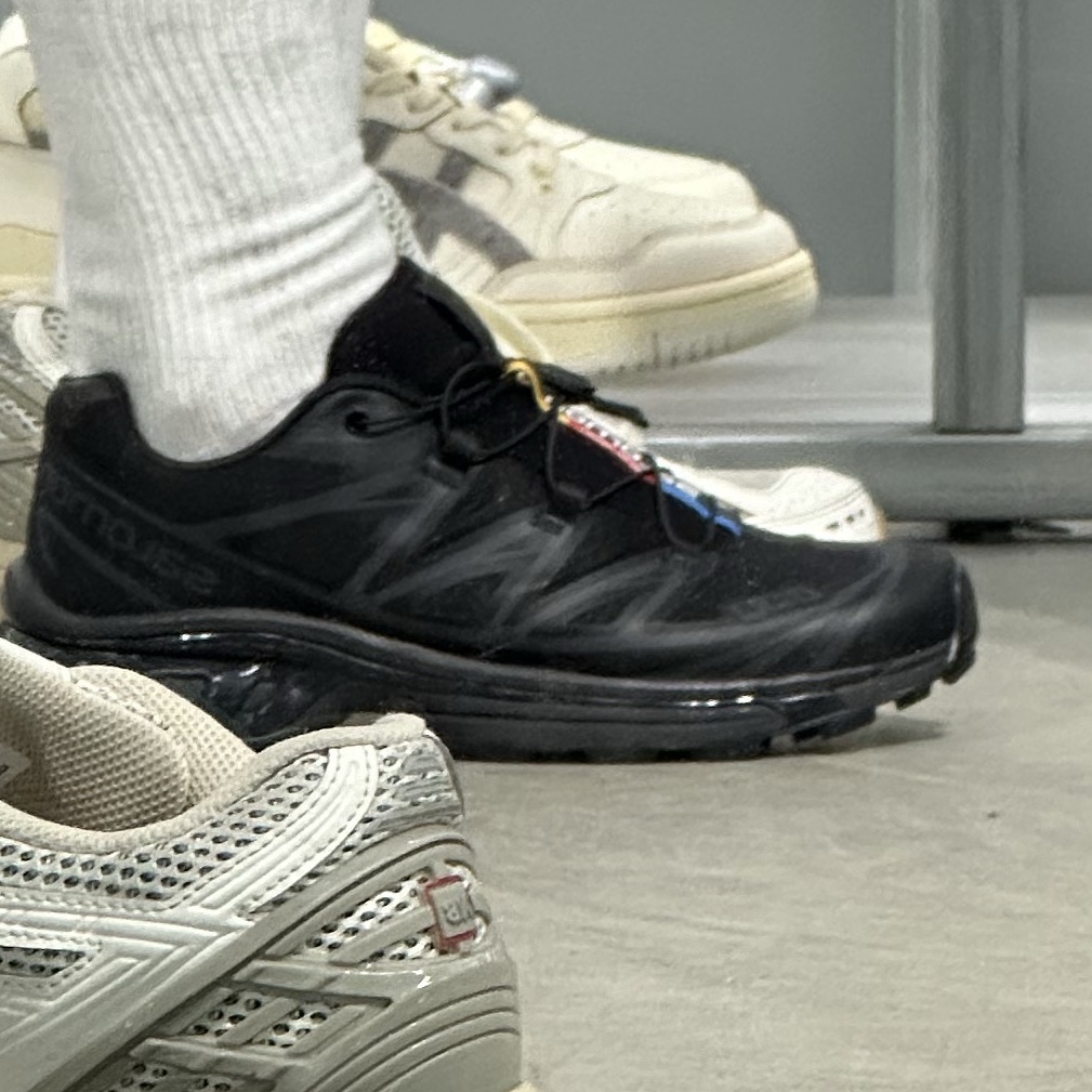 Salomon XT-6 ADV Black 착용 스타일