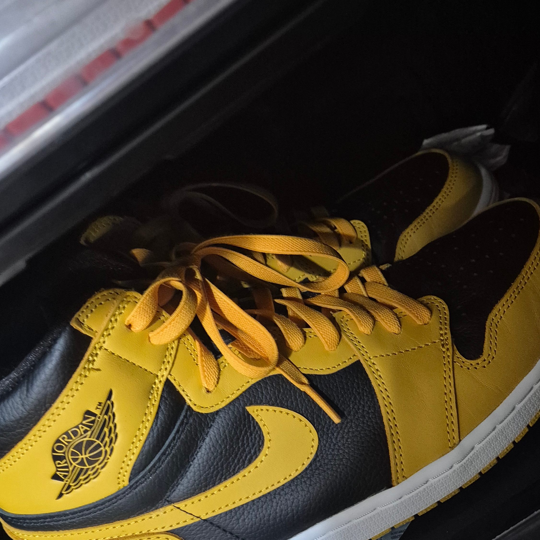 Jordan 1 Retro High OG Pollen 착용 스타일