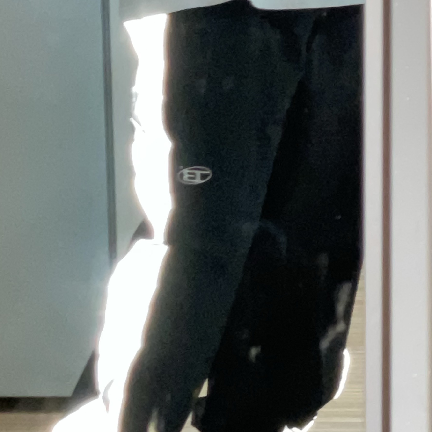 BORN TO WIN Chrome Nylon Block Pants Black 착용 스타일