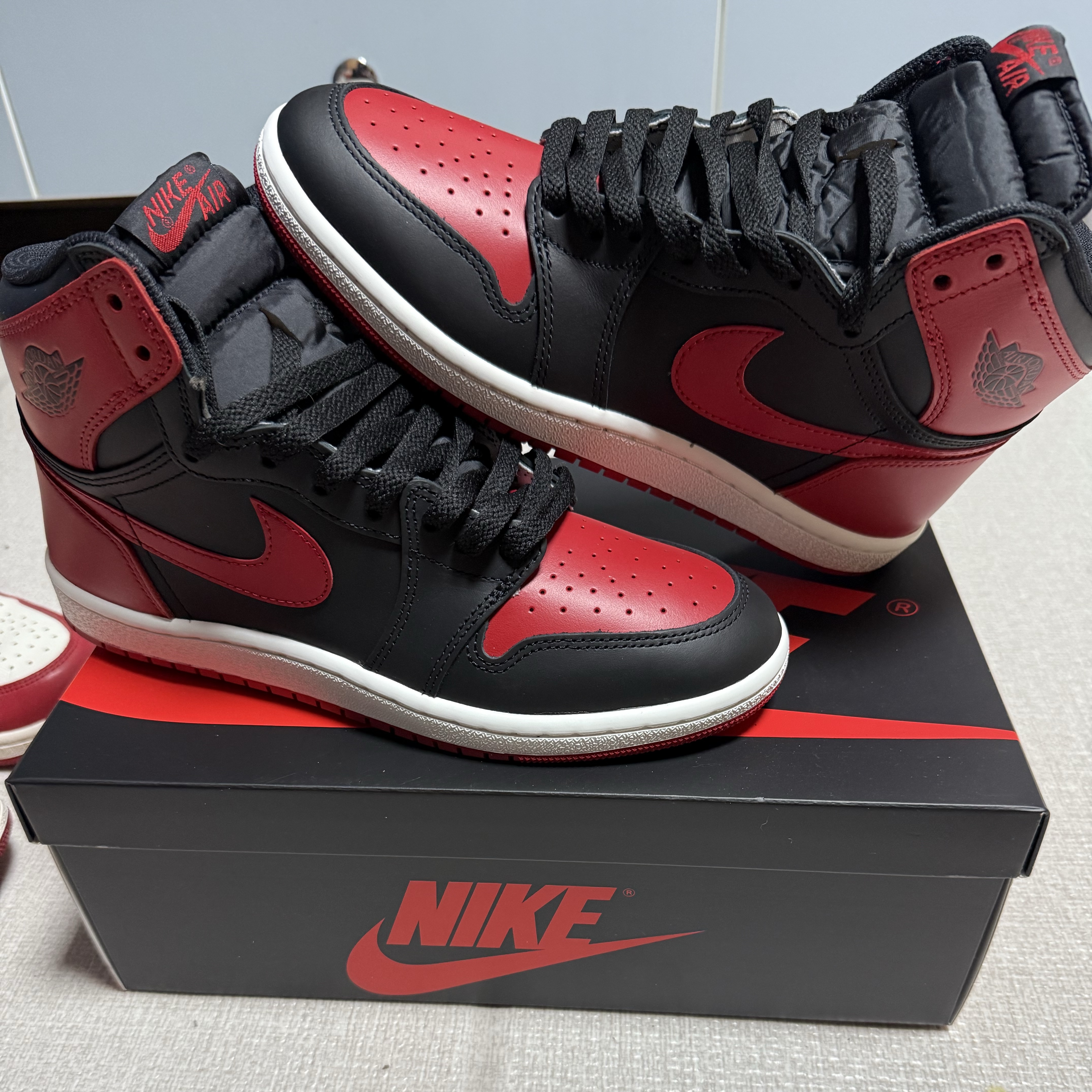 Jordan 1 High 85 Bred 착용 스타일 - 2