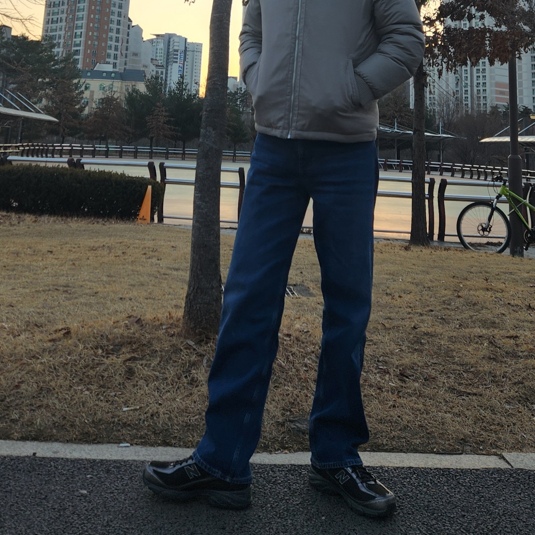 New Balance 509 Black 착용 스타일 - 4