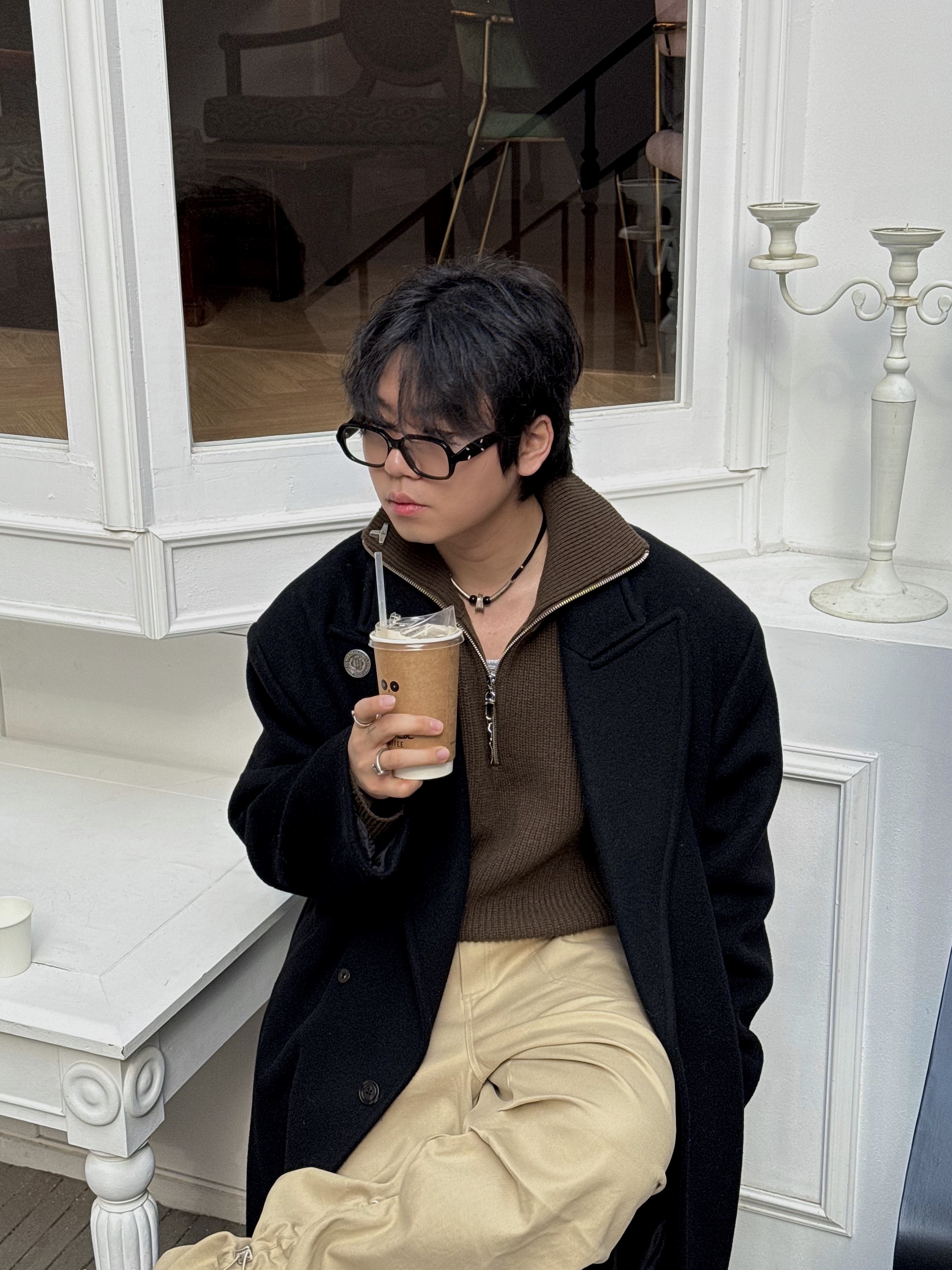 Gentle Monster x Maison Margiela MM114 Black Clear 착용 스타일 - 2