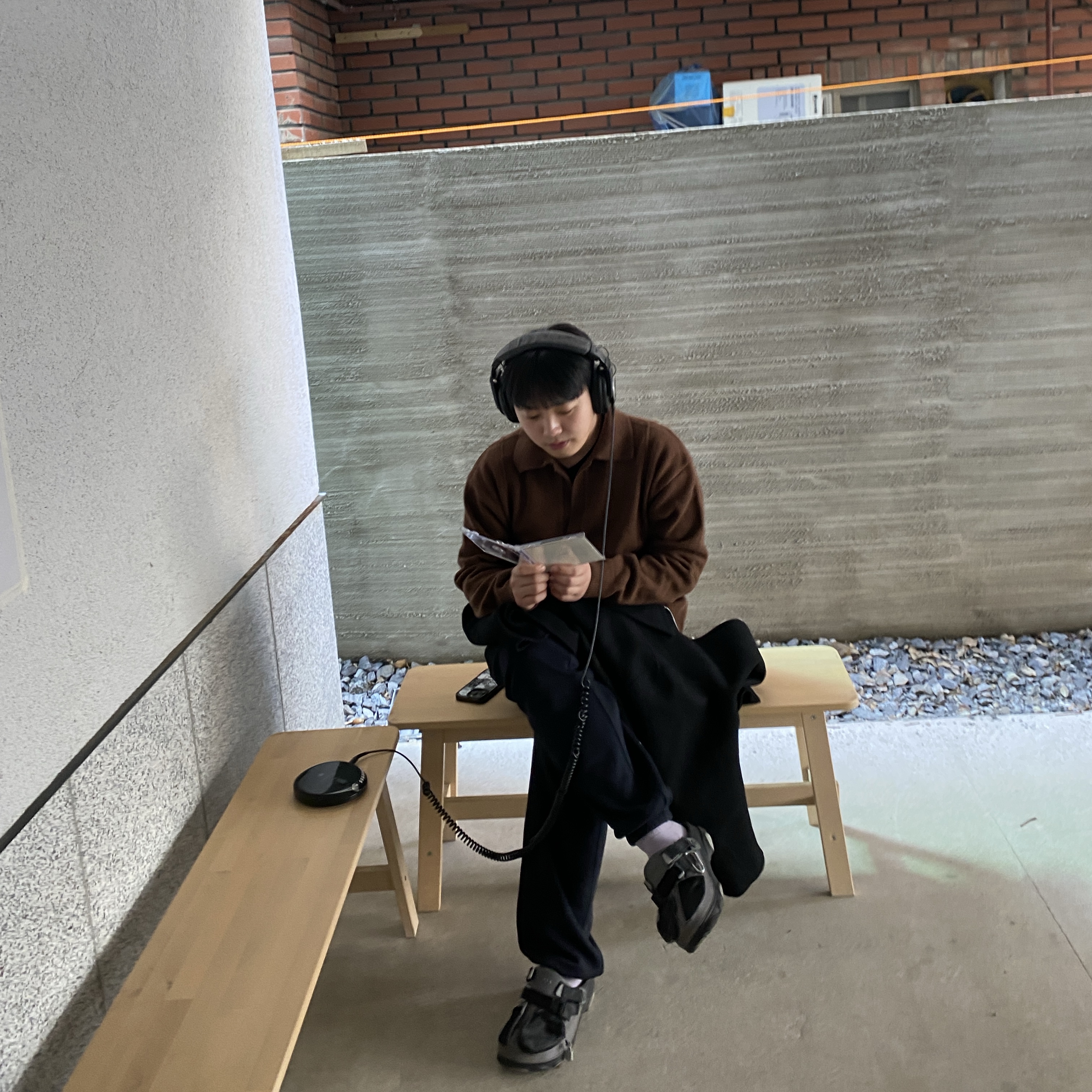 Crocs x Beams Classic All Terrain Mountain Parka Clog Grey 착용 스타일