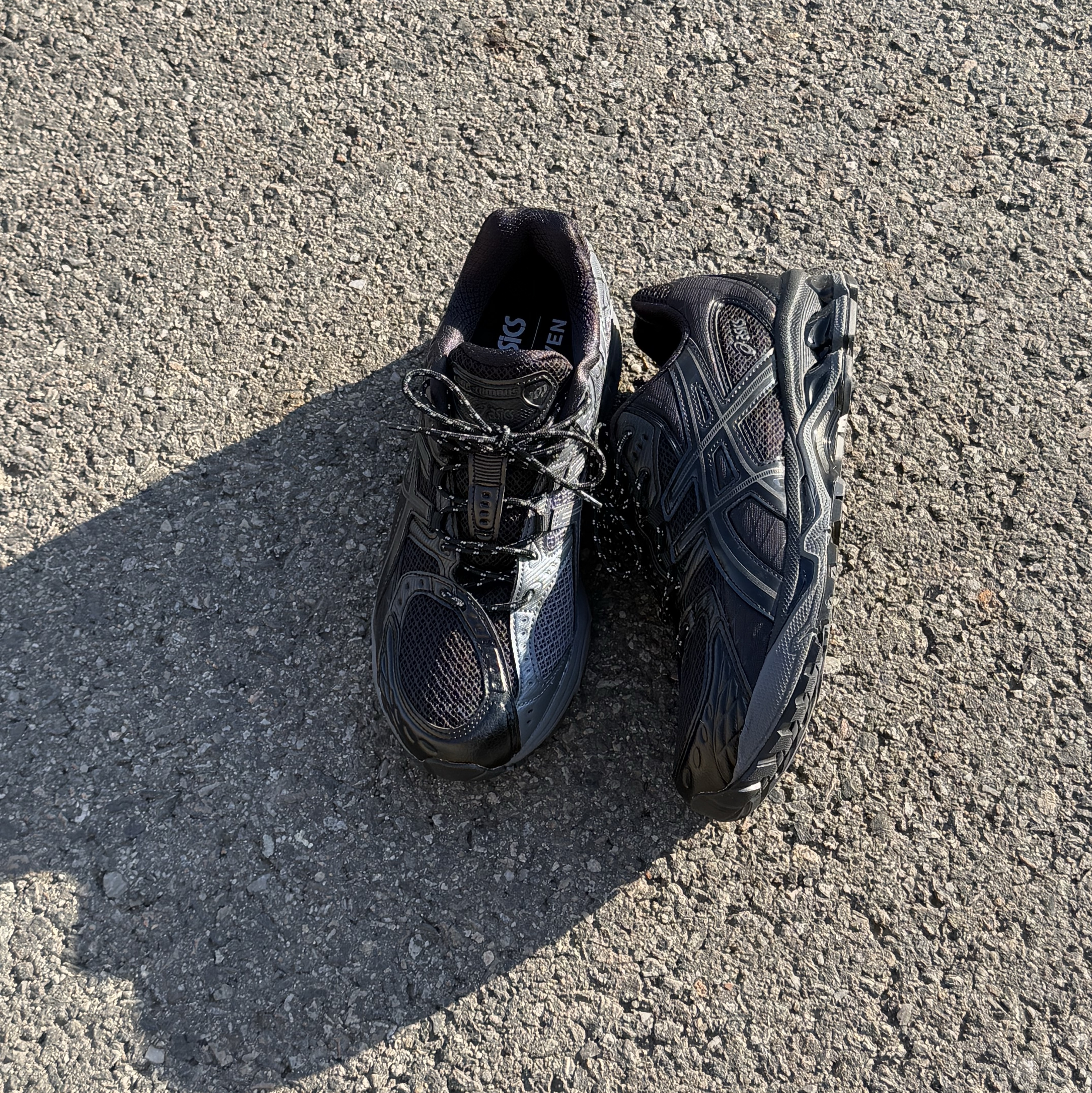 Asics x Haven Gel-Nimbus 10.1 Black, (W) Asics x Kiko Kostadinov Gel-Flammae Grey Black 착용 스타일 - 1