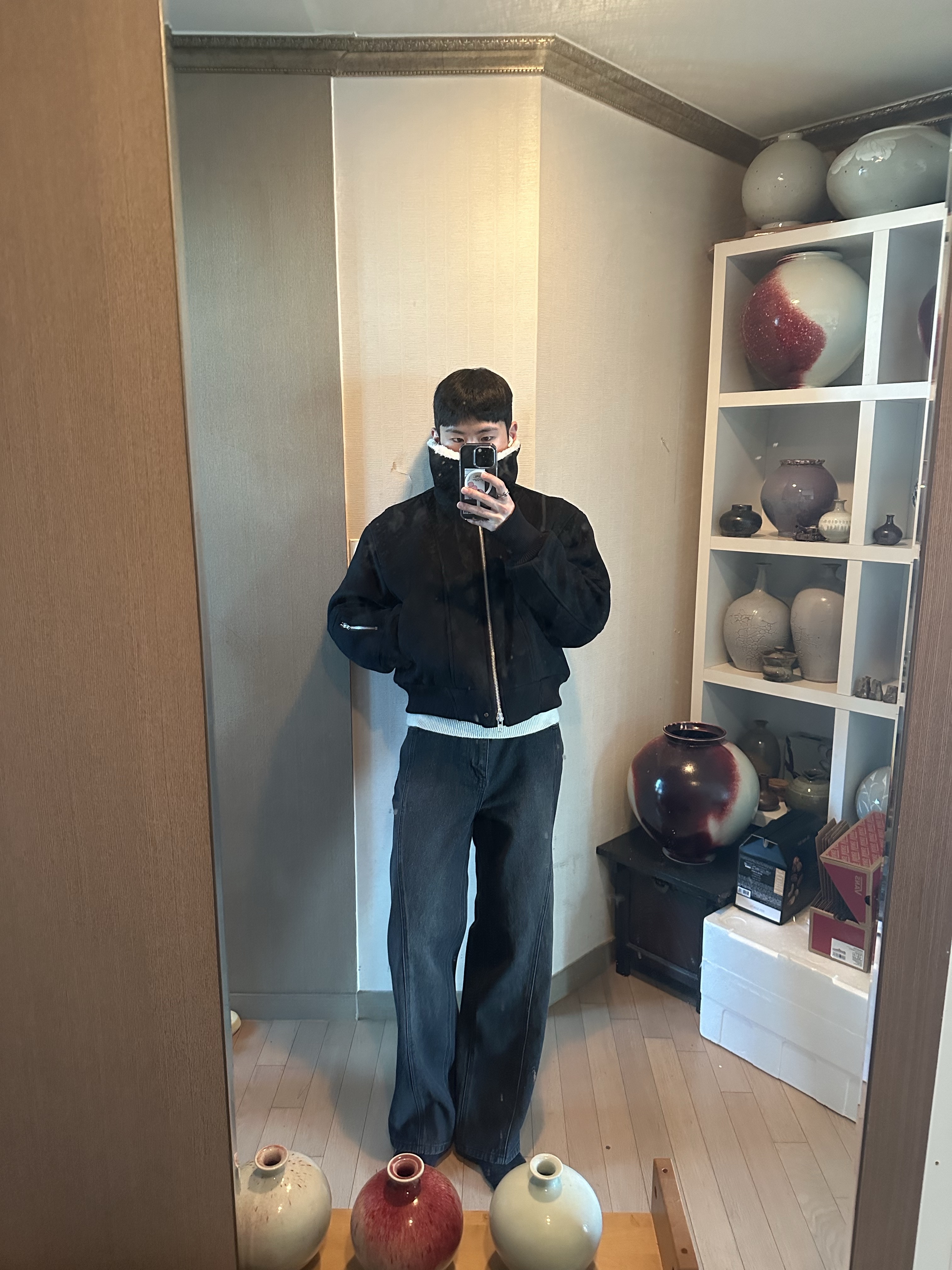 Haleine Highneck Cropped Wool Blouson Black (VJ414) 착용 스타일