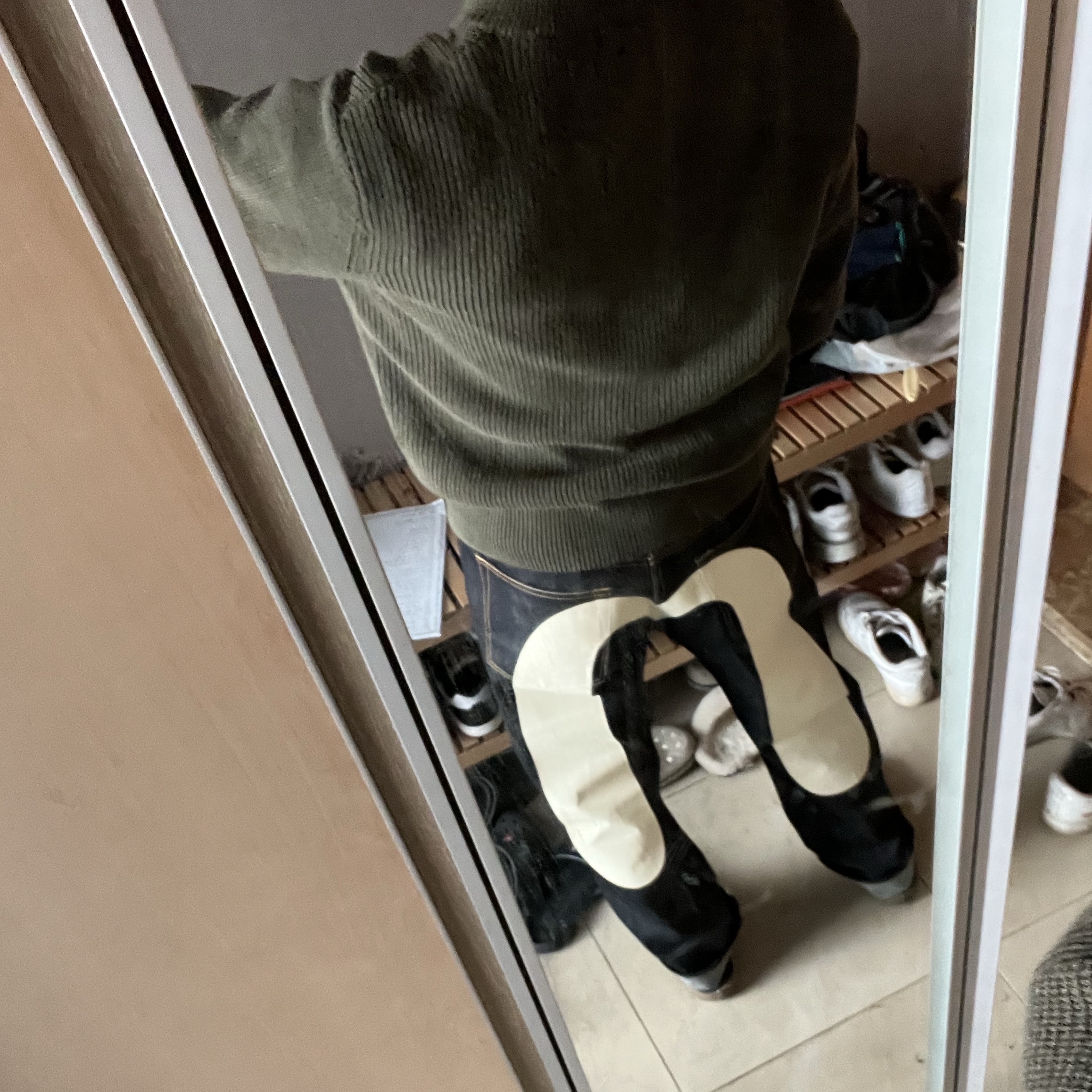 Evisu Daicock Print Baggy Jeans #2000 Ecru 착용 스타일