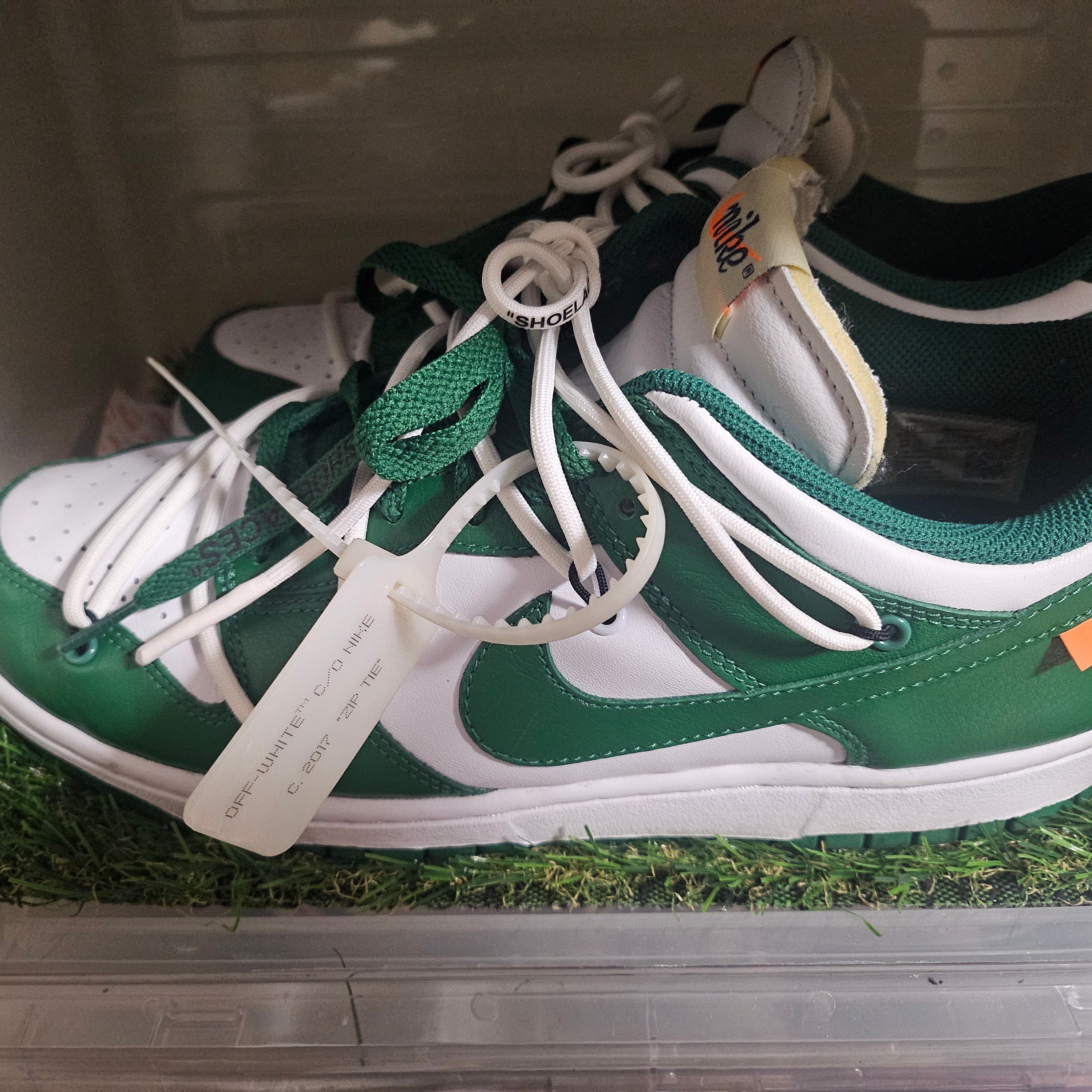 Nike x Off-White Dunk Low Pine Green 착용 스타일