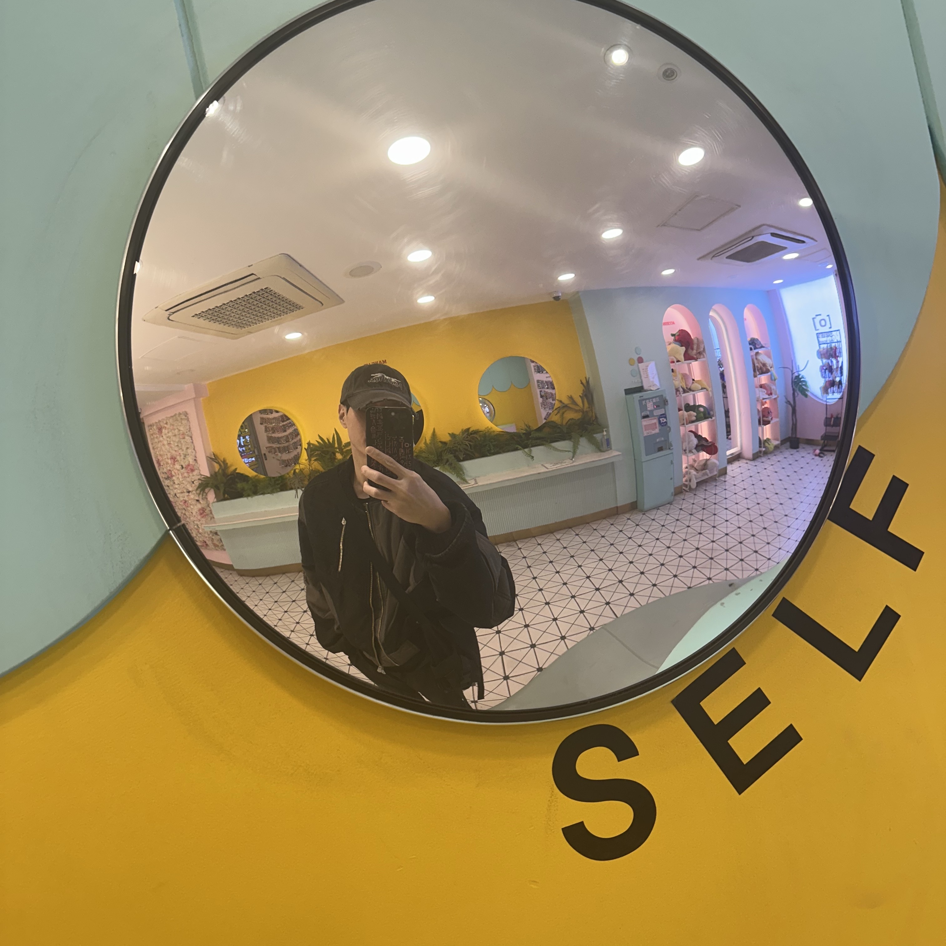 [르세라핌 x 피치스] 볼캡 착용 스타일 - 1