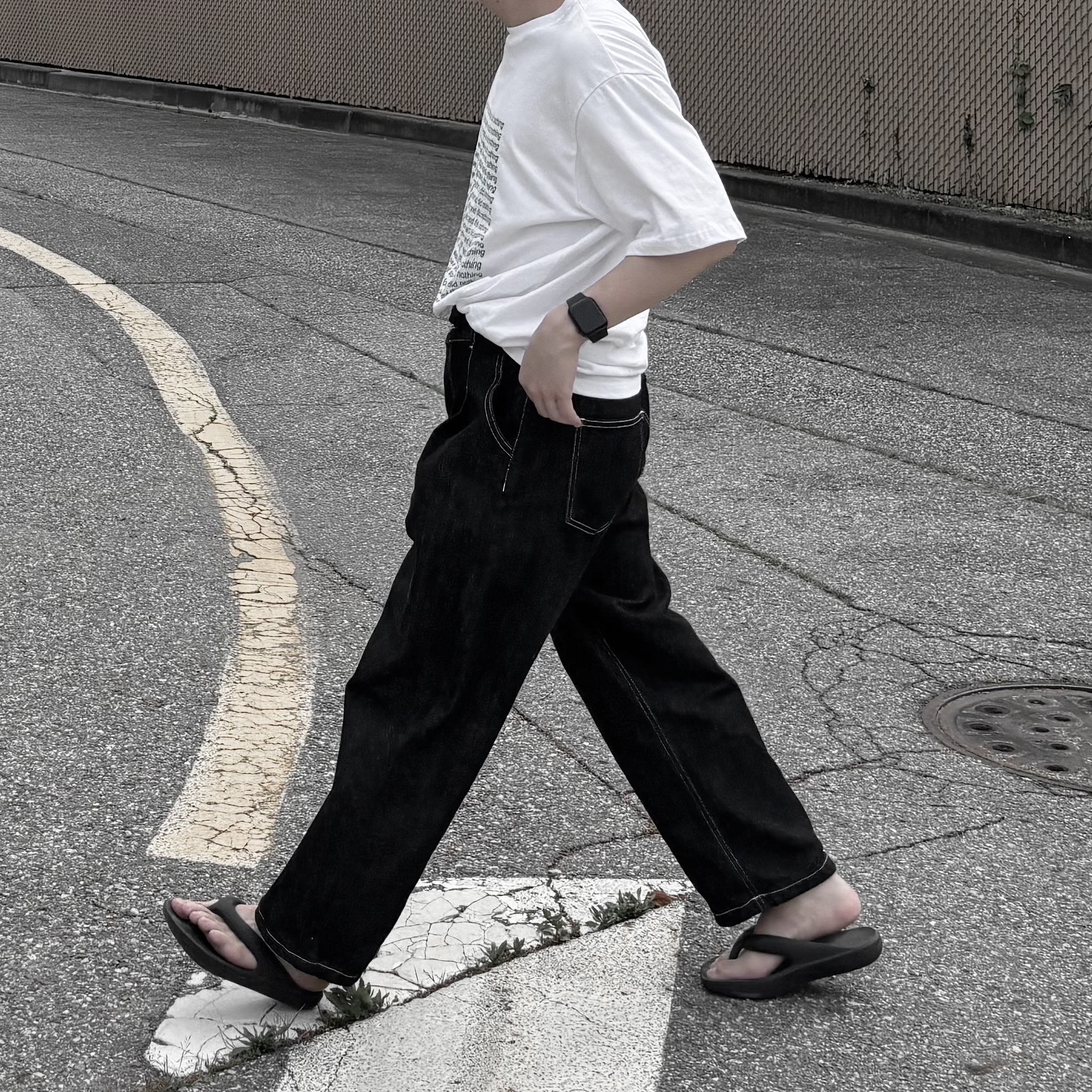 New Balance x Taw&Toe Flip Flop Black 착용 스타일 - 2