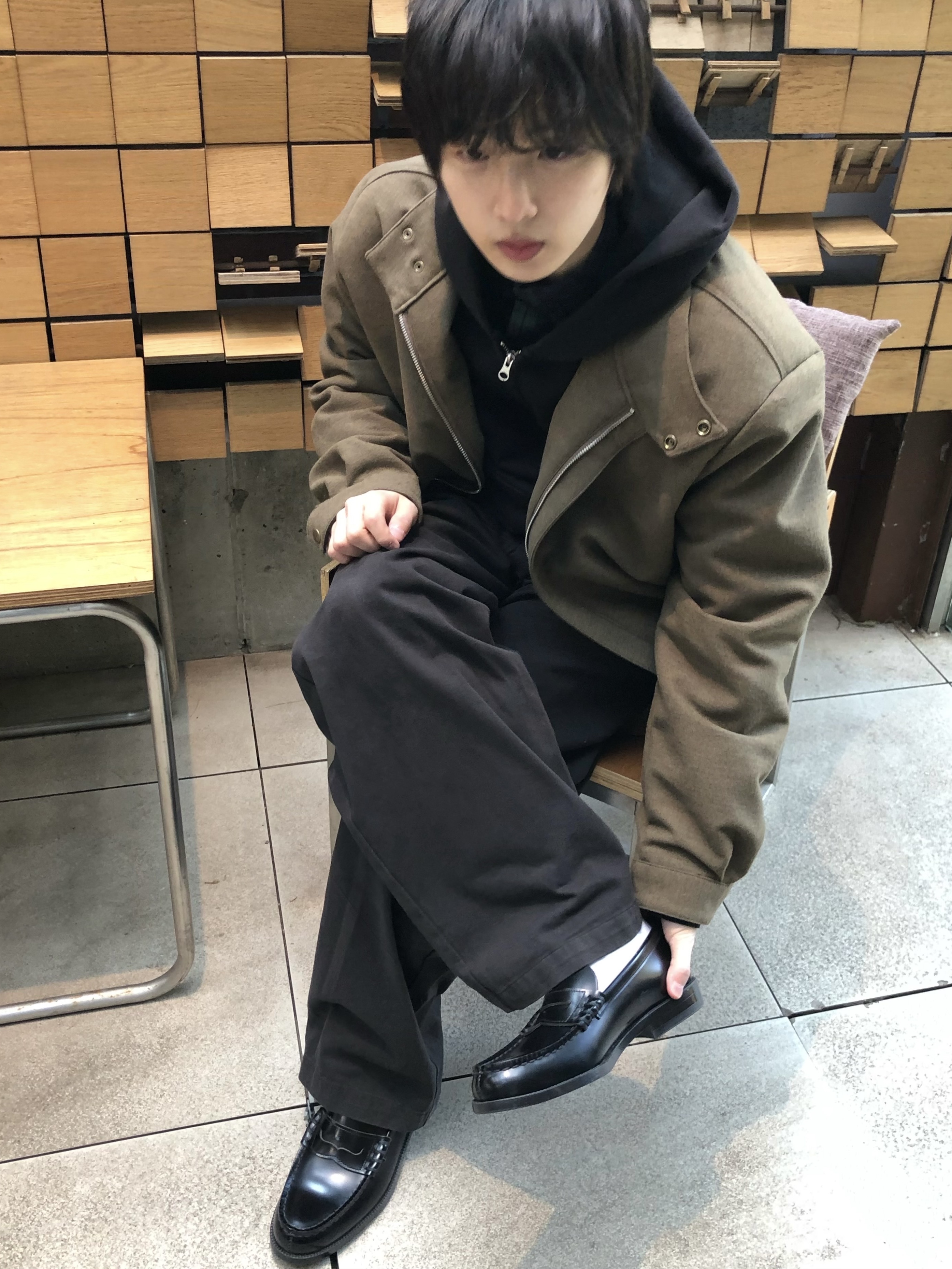 하루타 HS-906 페니로퍼 블랙 착용 스타일 - 2