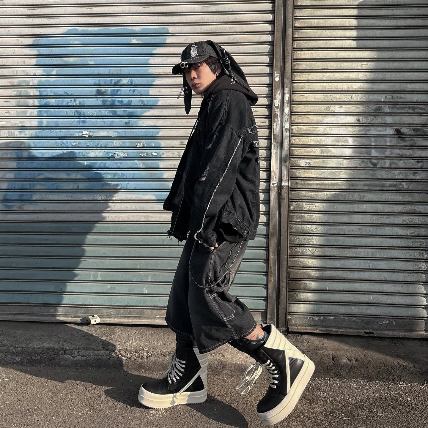Rick Owens Mega Bumper Geobasket Black Milk 착용 스타일 - 1