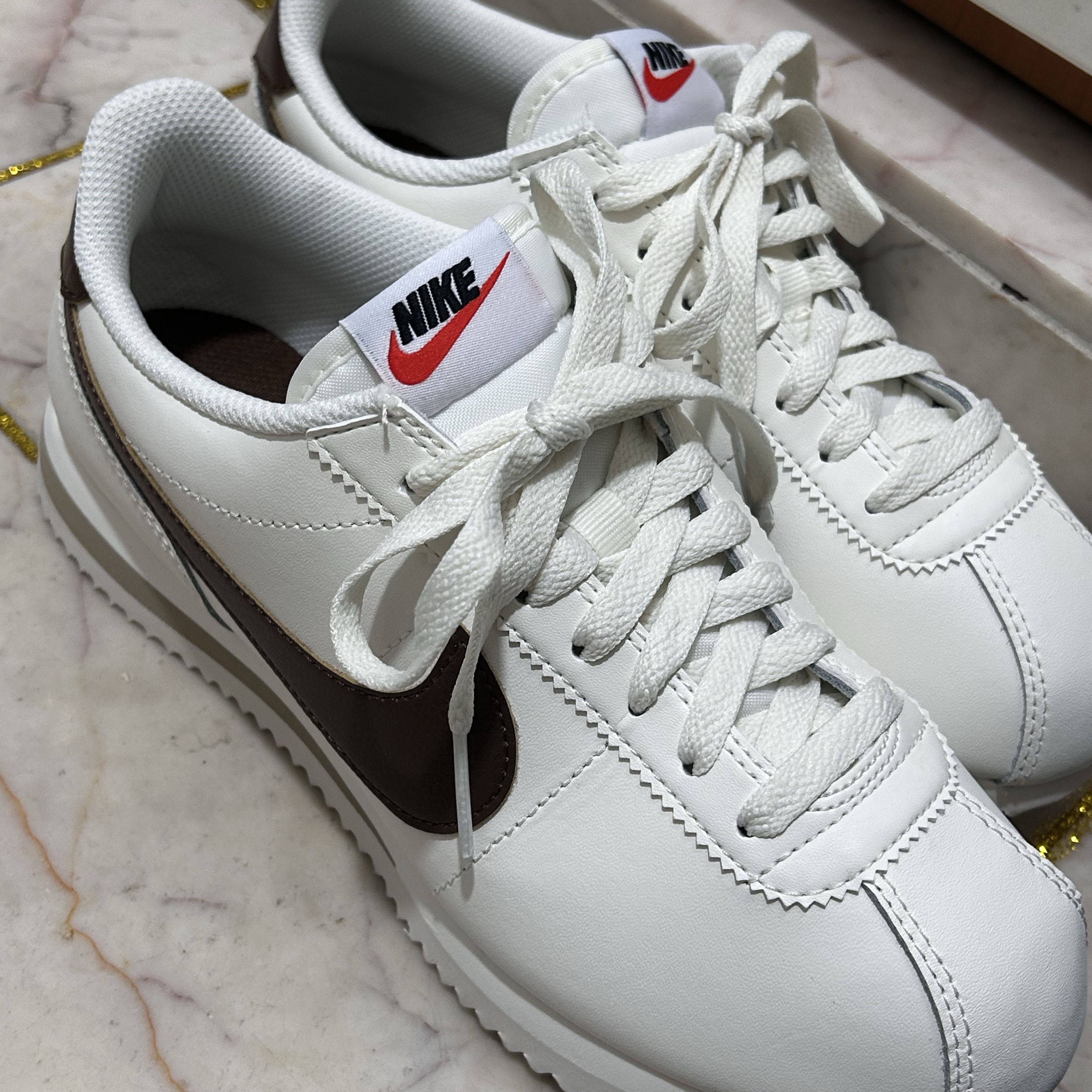(W) Nike Cortez Sail Cacao Wow 착용 스타일