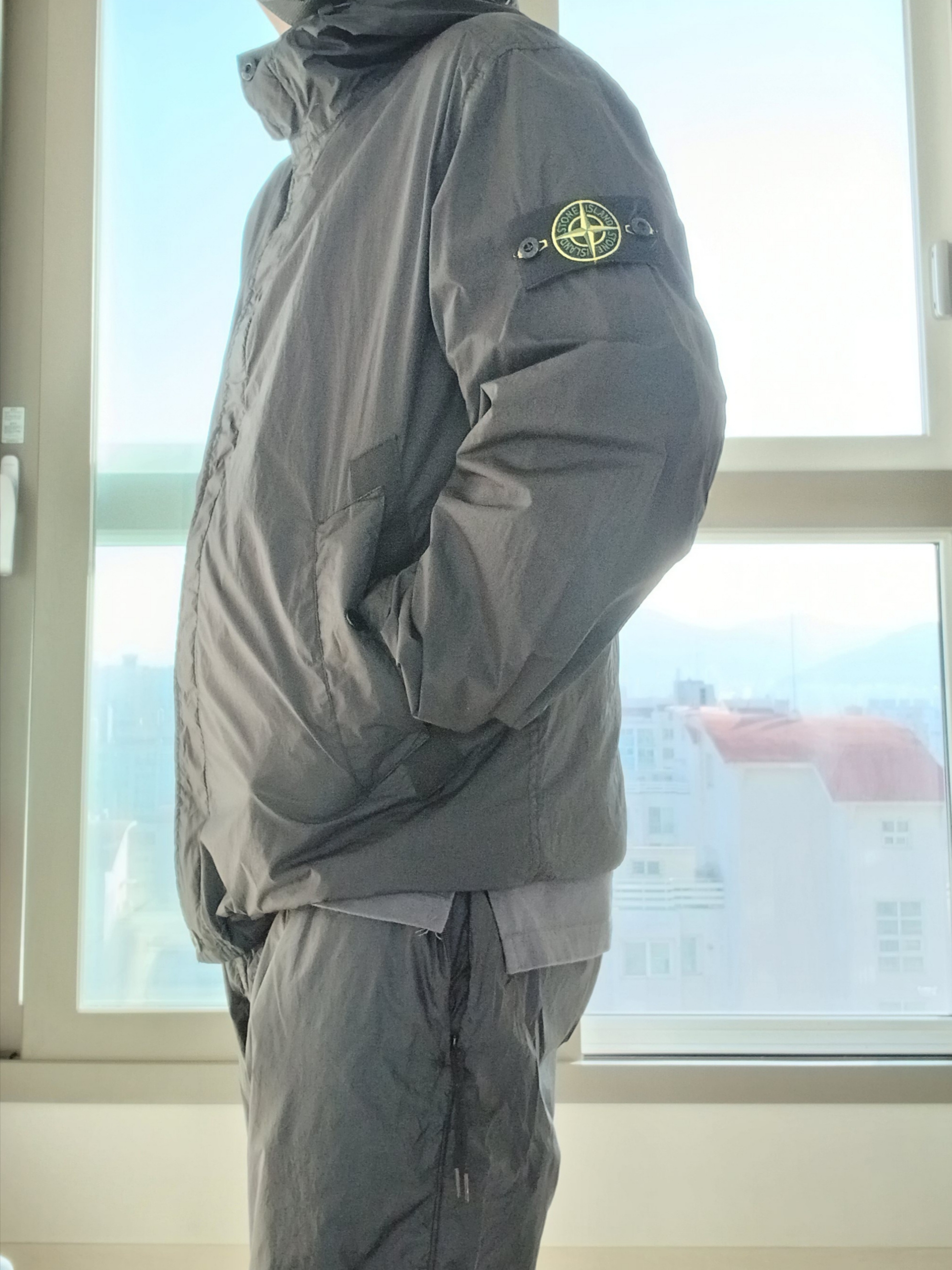 New Balance x Stone Island 991v2 Made in UK Black, Stone Island S0A23 Crinkle Reps R-NY Wind Resistant Anti-Drop Hooded Jacket - 25SS 착용 스타일 - 9