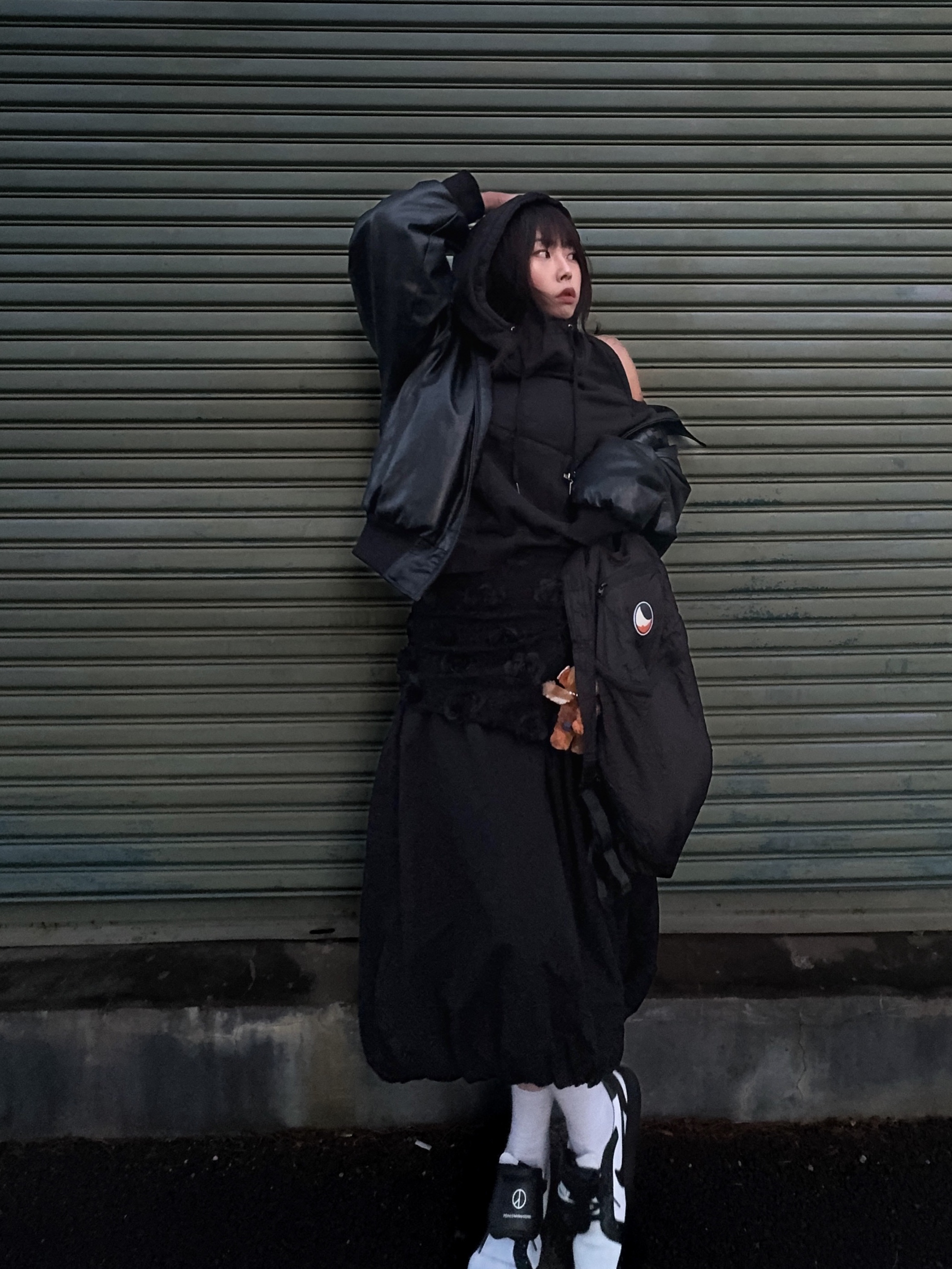 Nike x Peaceminusone Kwondo1 Black and White 착용 스타일 - 2