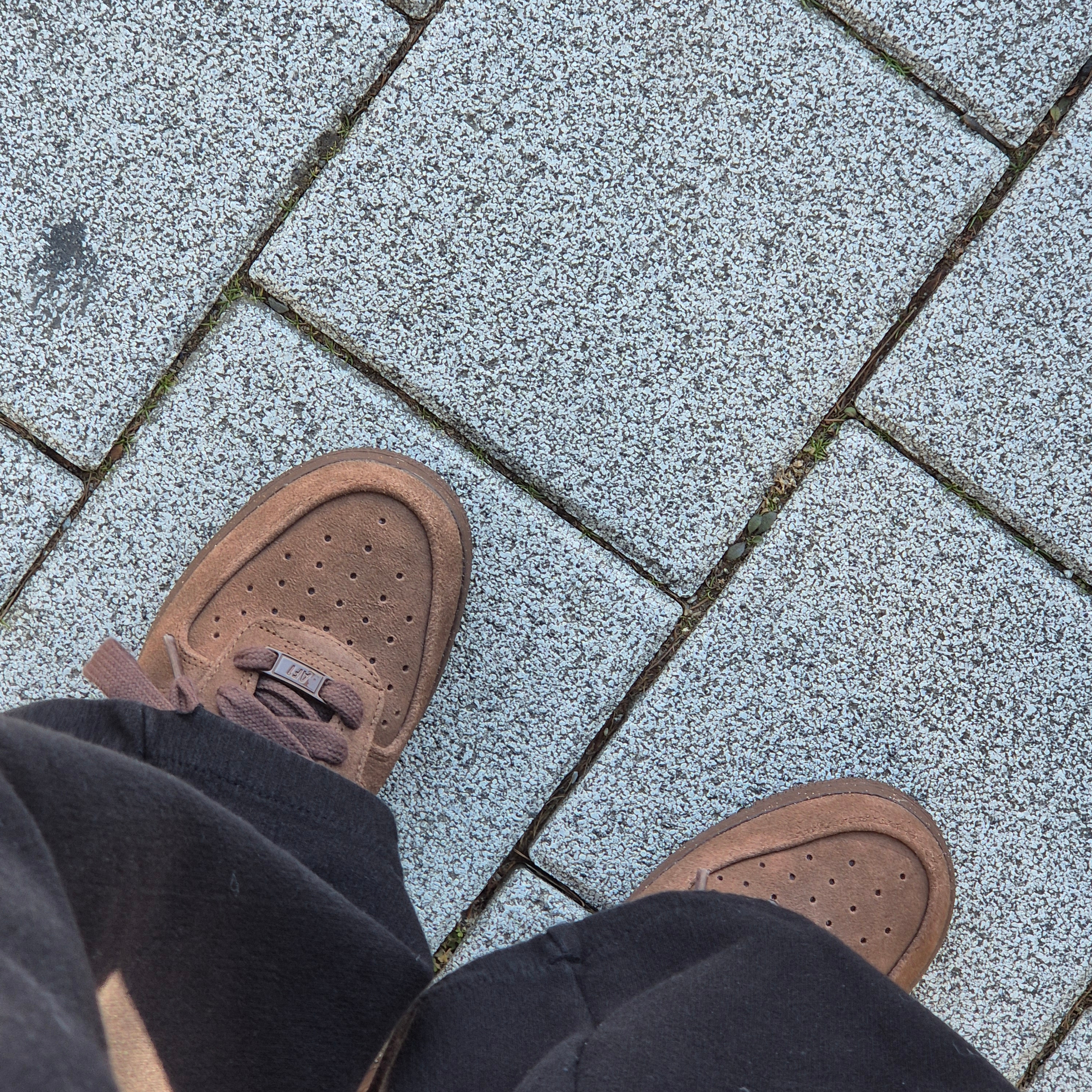 (W) Nike Air Force 1 '07 Cacao Wow 착용 스타일