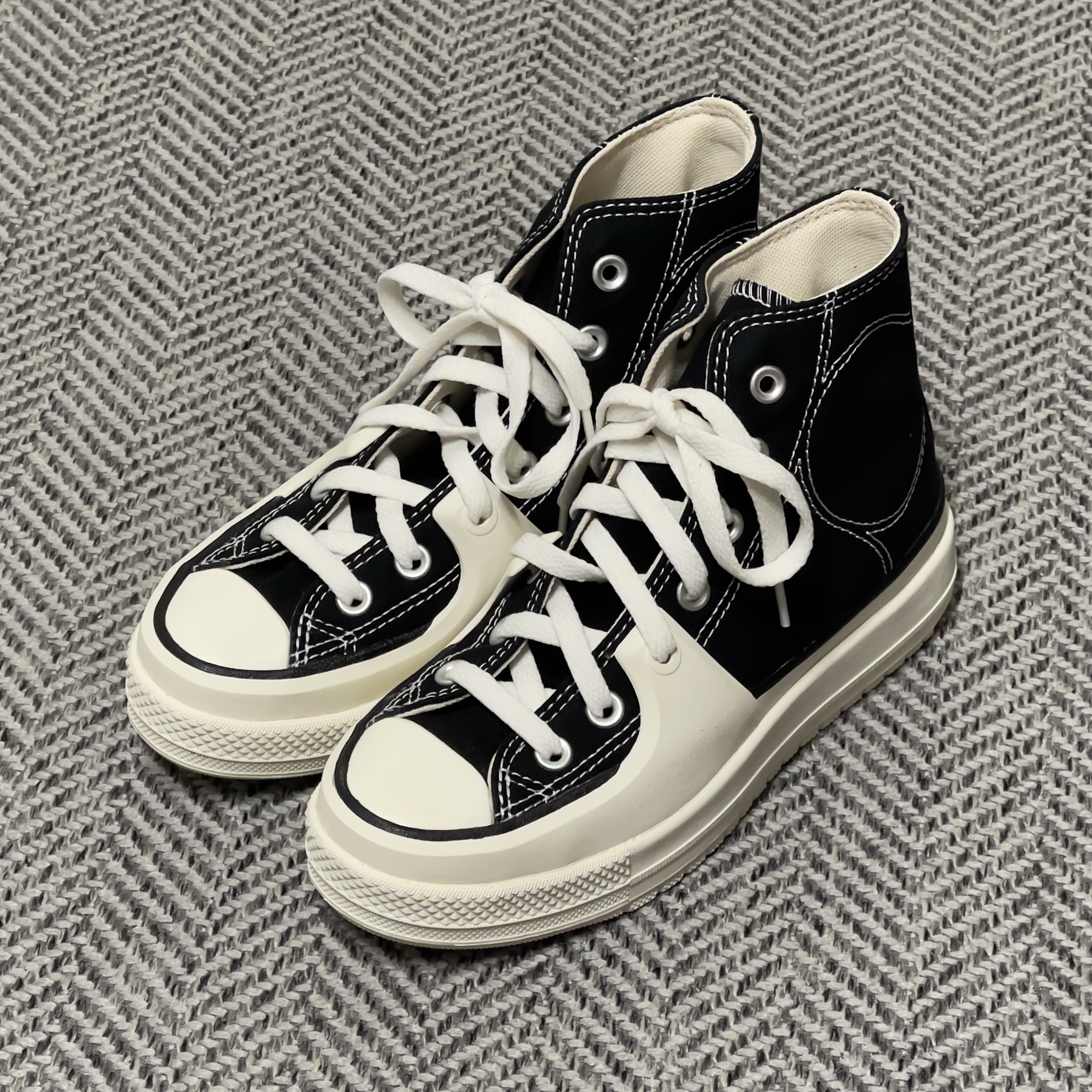 Converse Chuck Taylor All Star Construct Hi Black 착용 스타일