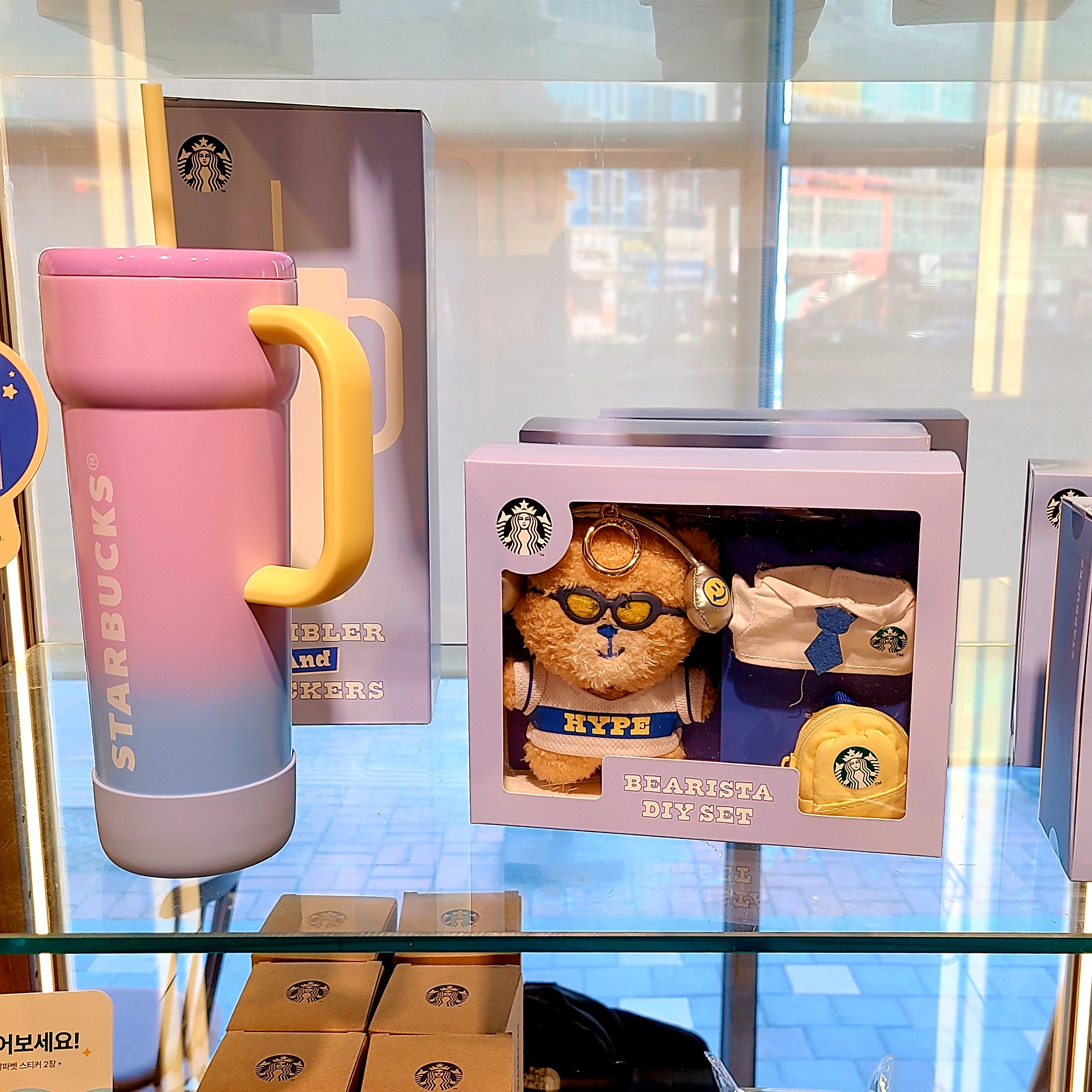 Starbucks Campus Beari Deco Charm, Starbucks Campus Bearista Keyring 착용 스타일 - 4