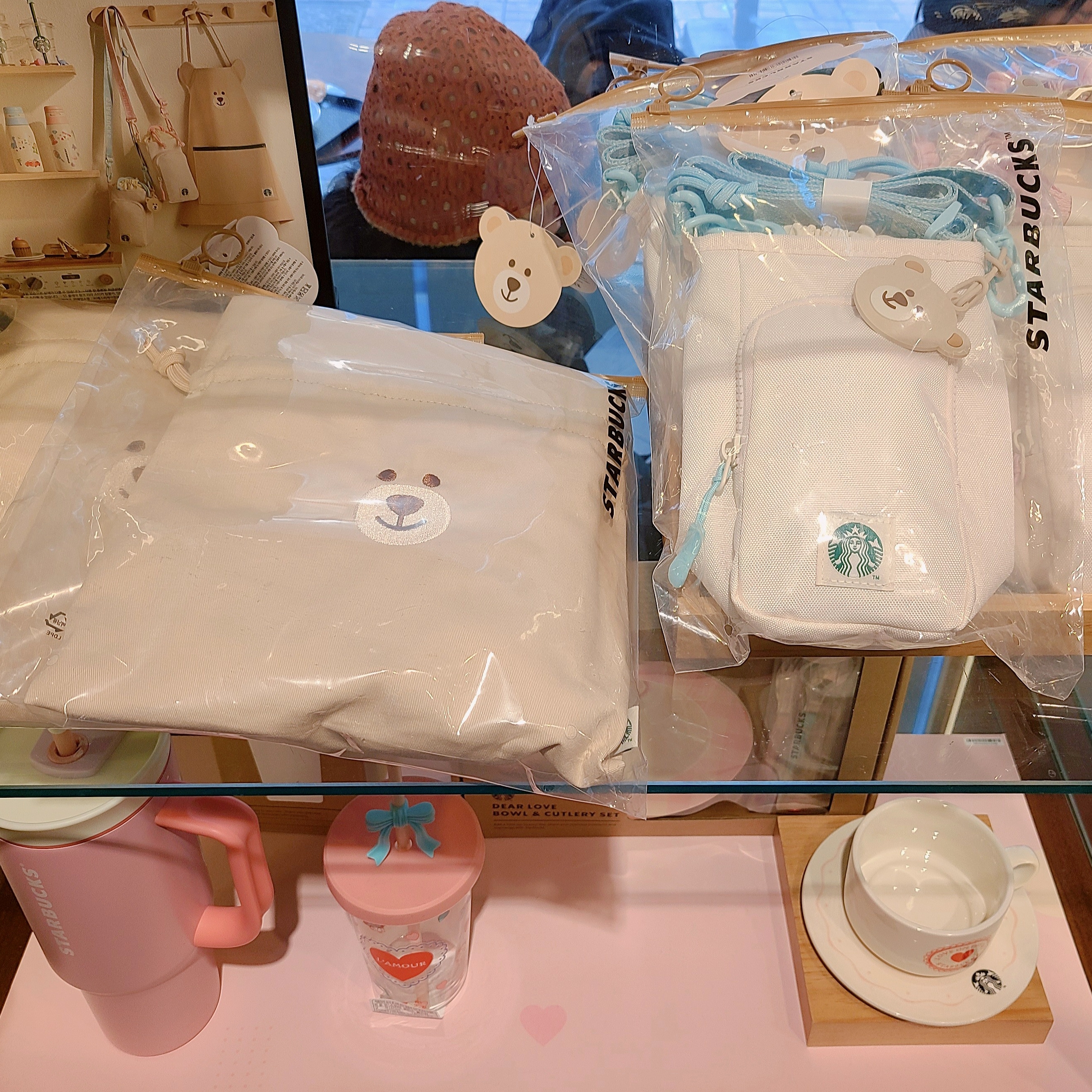 Starbucks Campus Beari Deco Charm, Starbucks Campus Bearista Keyring 착용 스타일 - 5