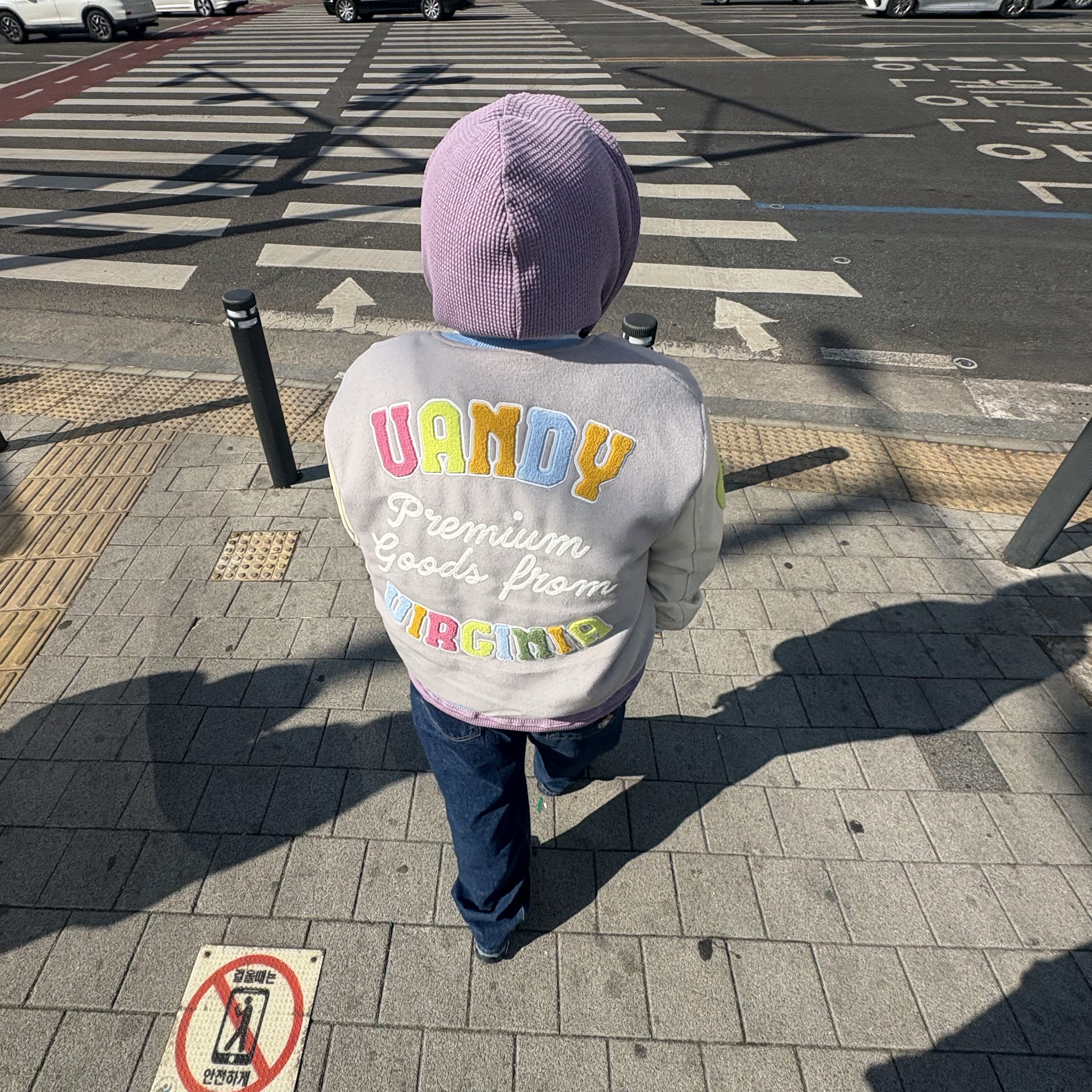 Vandy The Pink Vtech Goods Varsity Jacket Red 착용 스타일 - 2