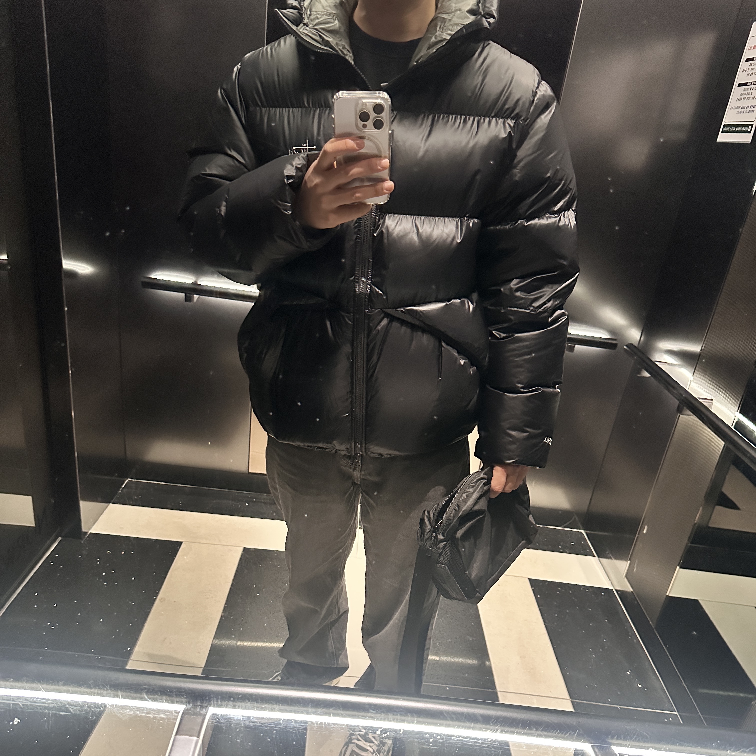 Stussy Down Parka Micro Ripstop Phantom Black 착용 스타일