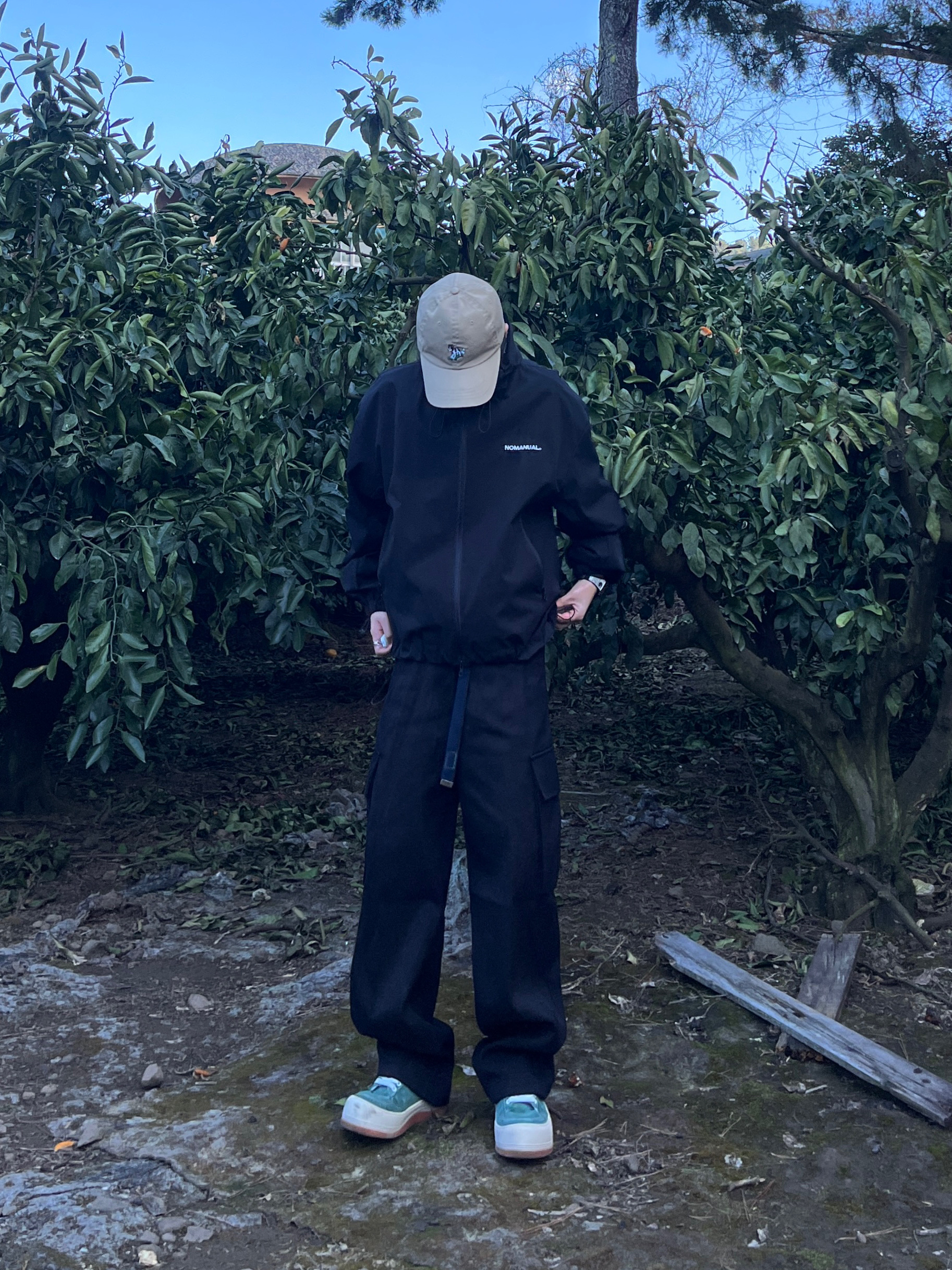 NOMANUAL Penon Wind Shell Black 착용 스타일 - 6