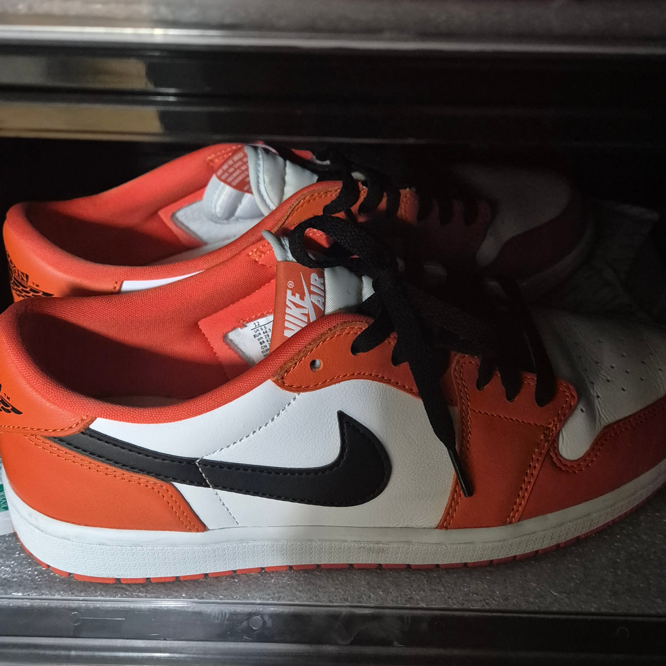 Jordan 1 Low OG Starfish 착용 스타일