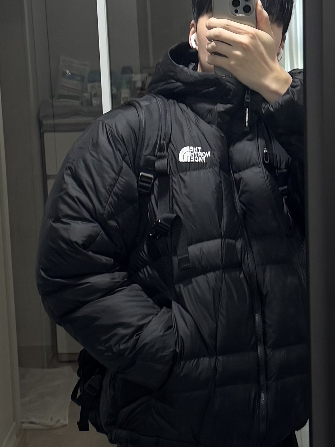 The North Face White Label Wave LT On Ball Jacket Black, The North Face Big Shot Black 착용 스타일 - 1