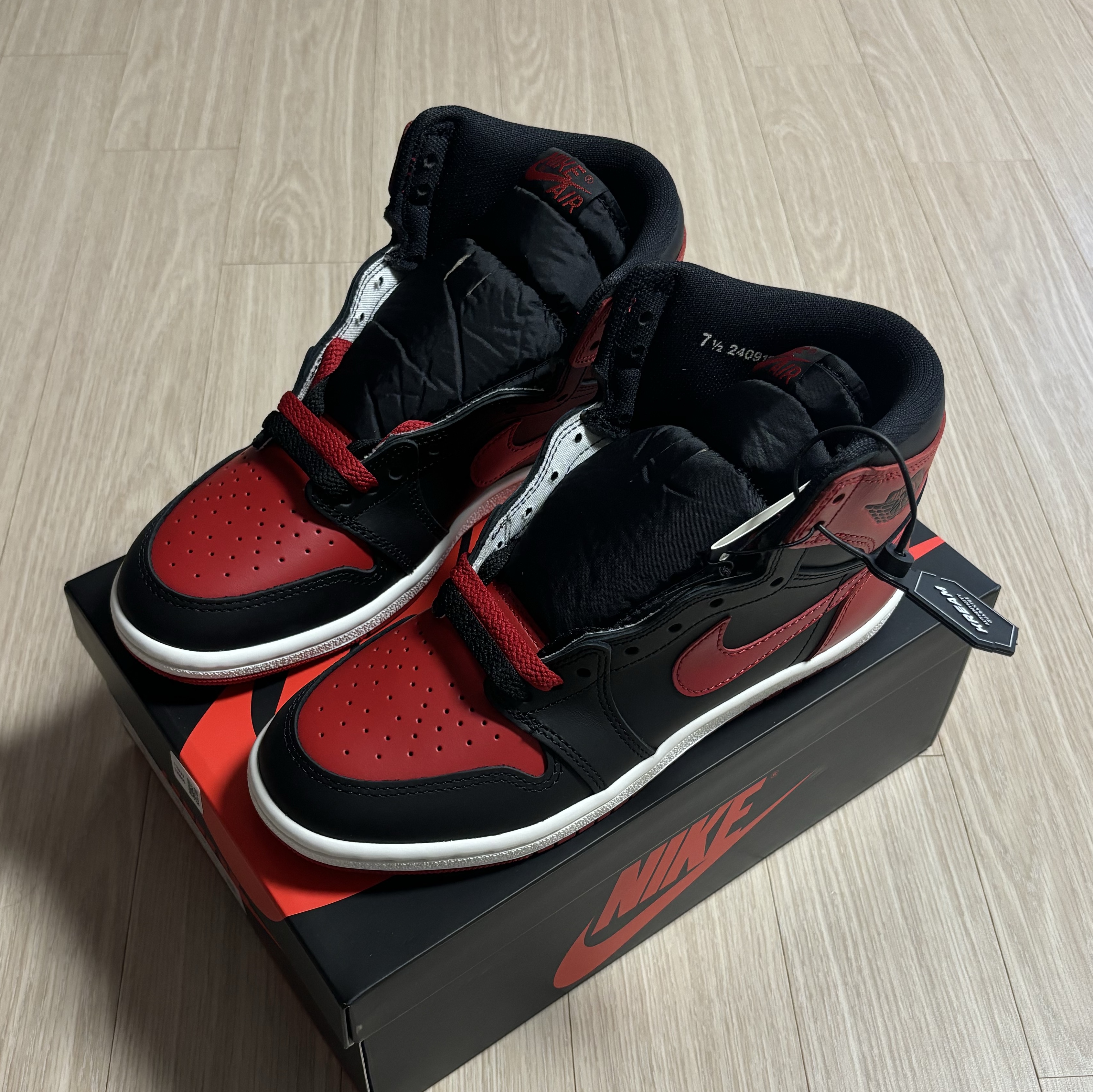 Jordan 1 High 85 Bred 착용 스타일 - 2