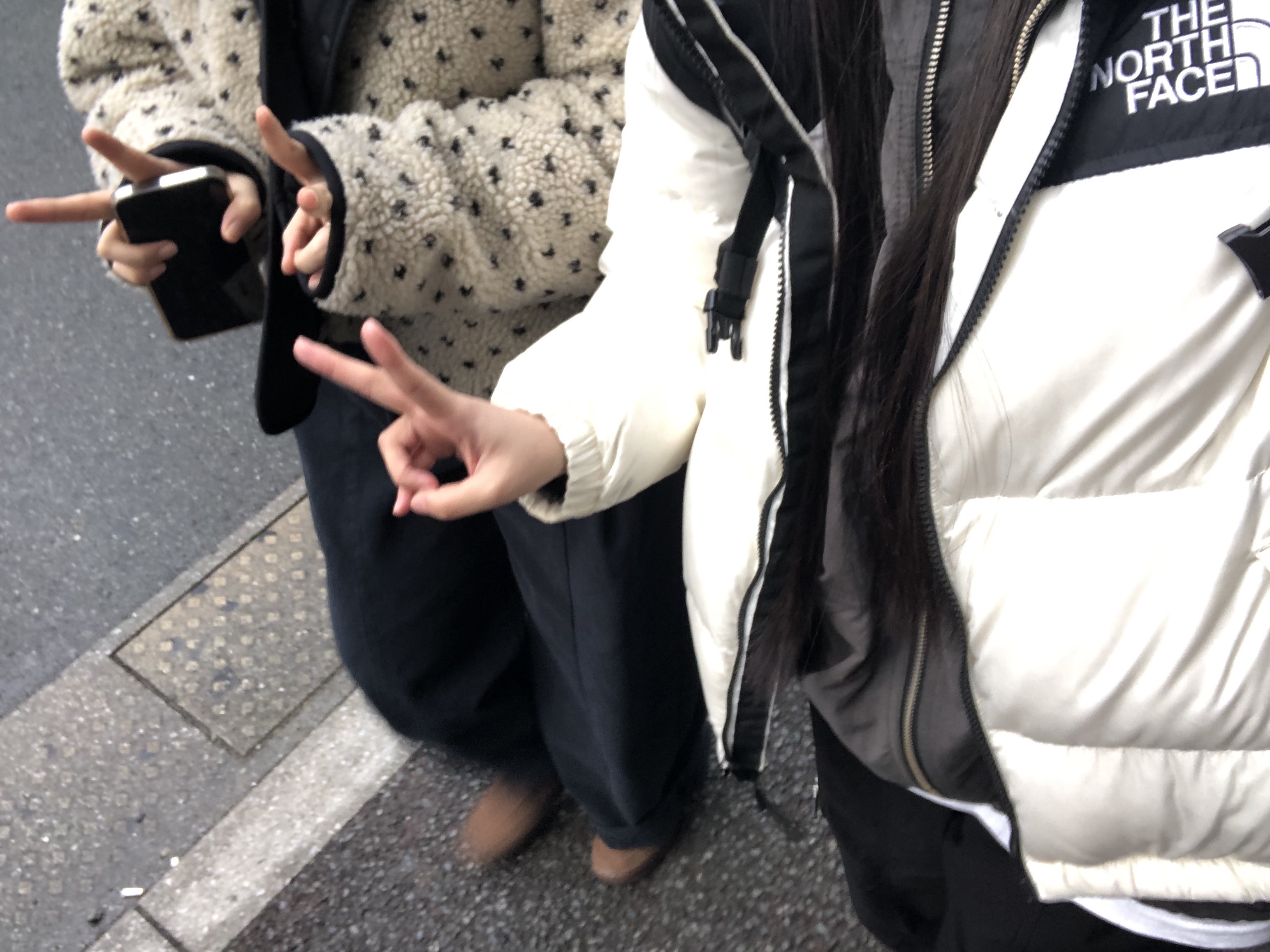 (W) The North Face Nuptse Hybrid Down Ball Jacket Ivory, Stussy Wave Dye Beach Shell Jacket Black 착용 스타일