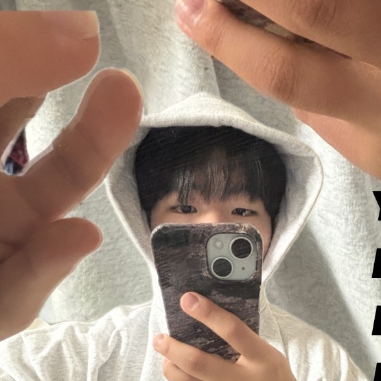 Yeezy x Gosha Rubchinskiy YZY Black Dogs Hoodie Heather Grey 착용 스타일 - 2