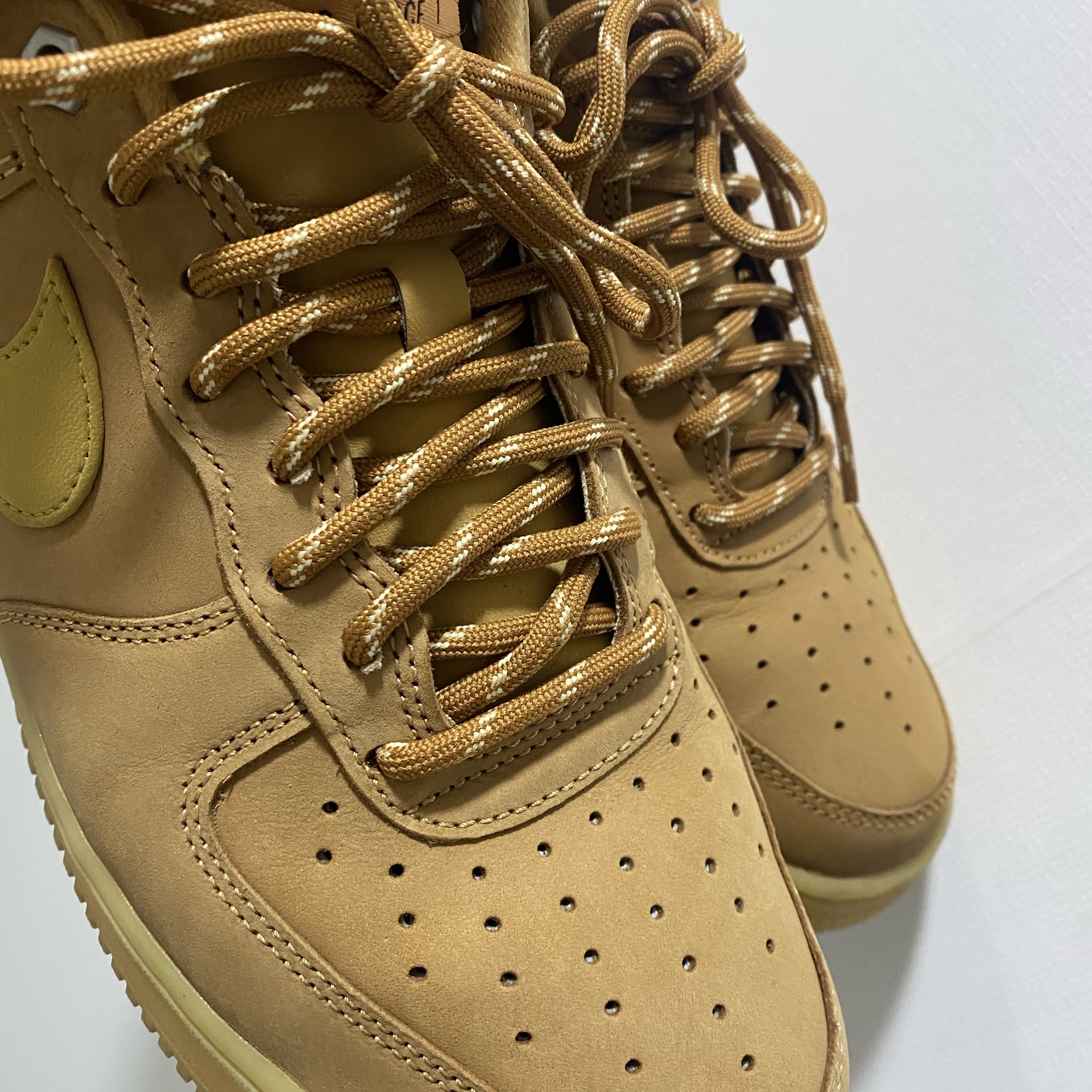 Nike Air Force 1 '07 WB Flax 착용 스타일