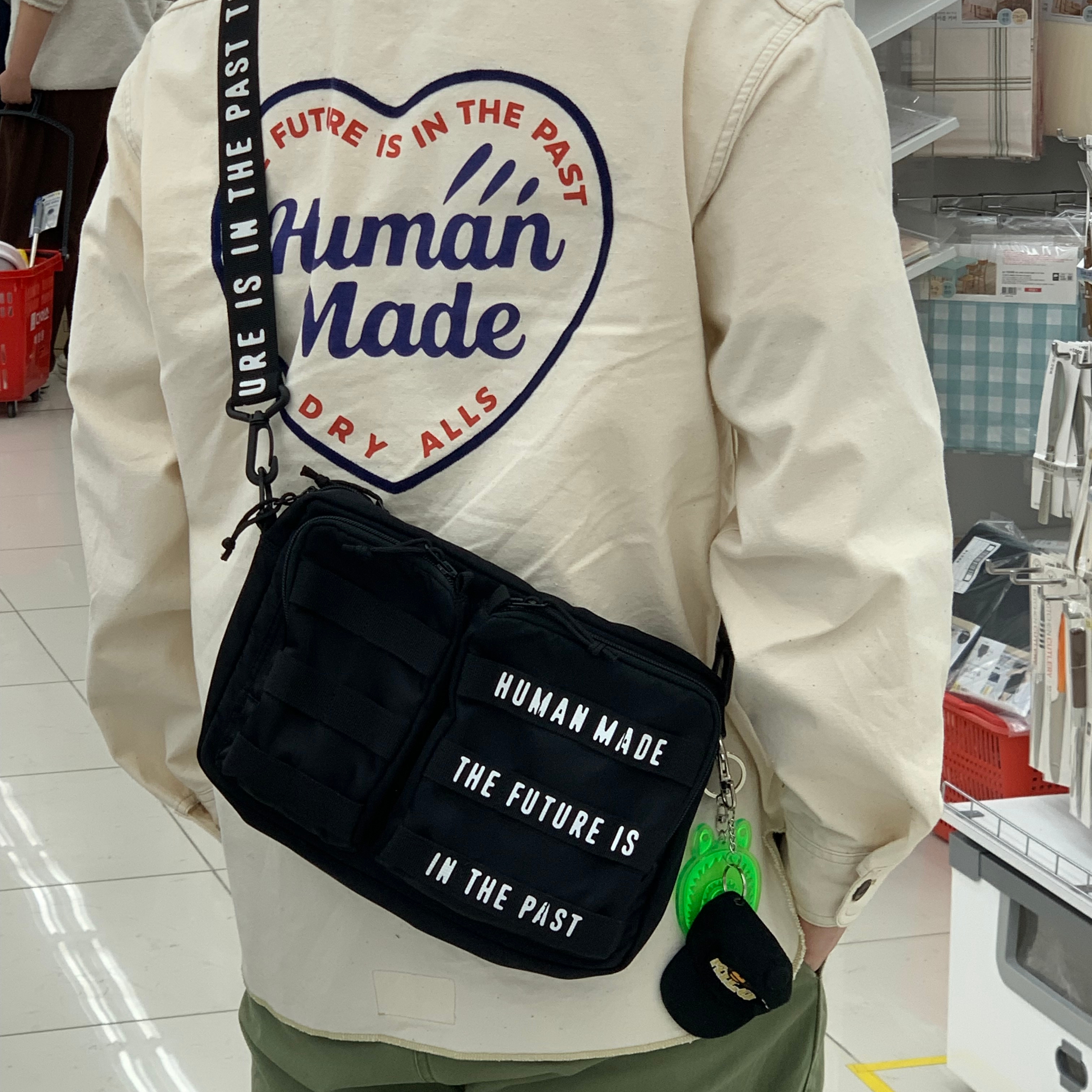 Human Made Zip-Up Work Shirt White, Human Made Military Pouch Large Black 착용 스타일 - 1