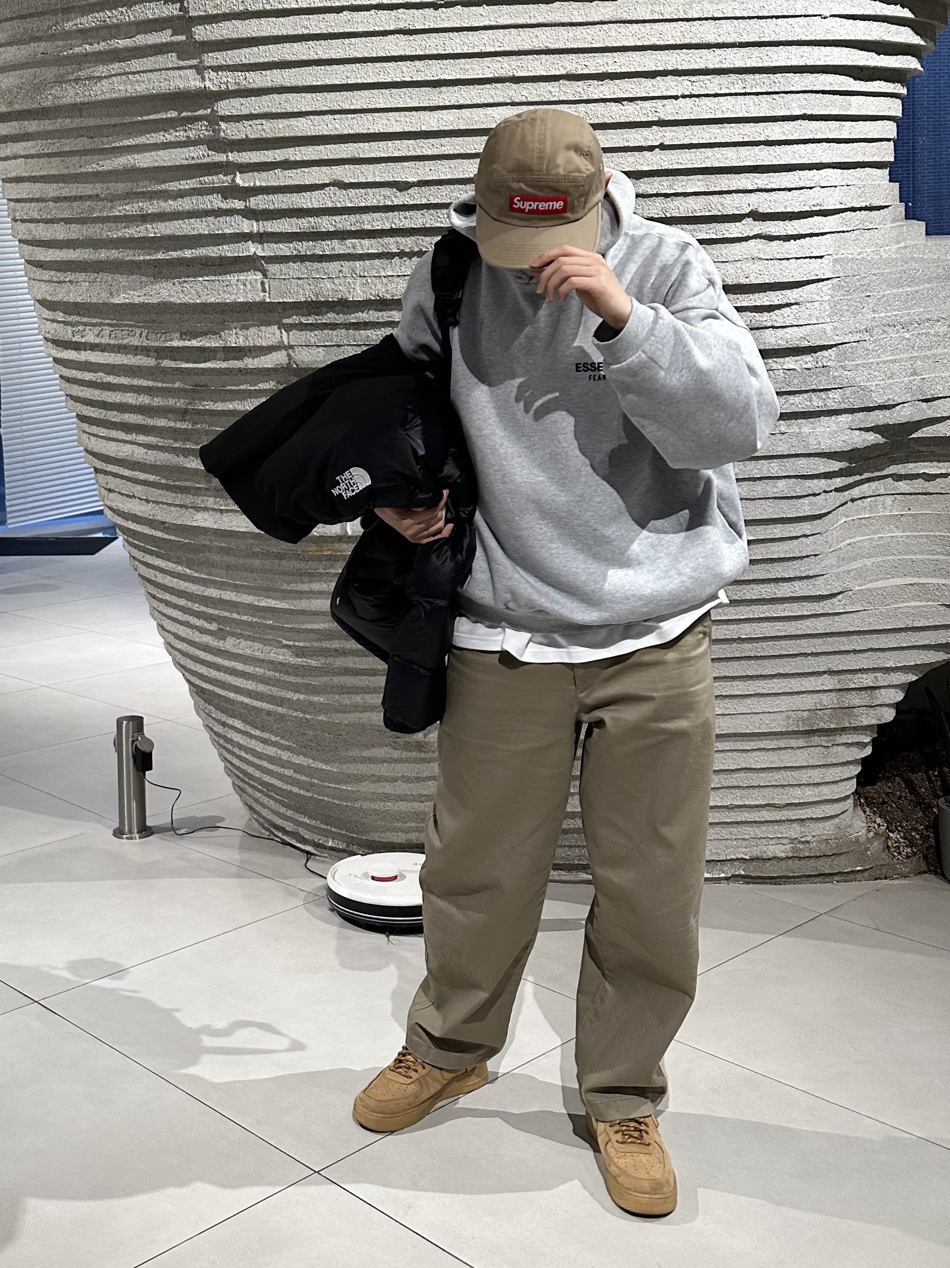 Supreme Washed Chino Twill Camp Cap Tan - 24FW, Essentials Fleece Hoodie Light Heather Grey - 24FW 착용 스타일