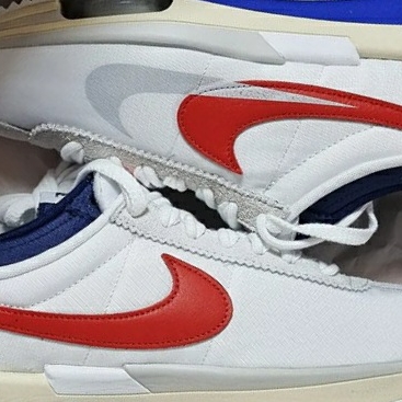 Nike x Sacai Zoom Cortez SP White and University Red 착용 스타일