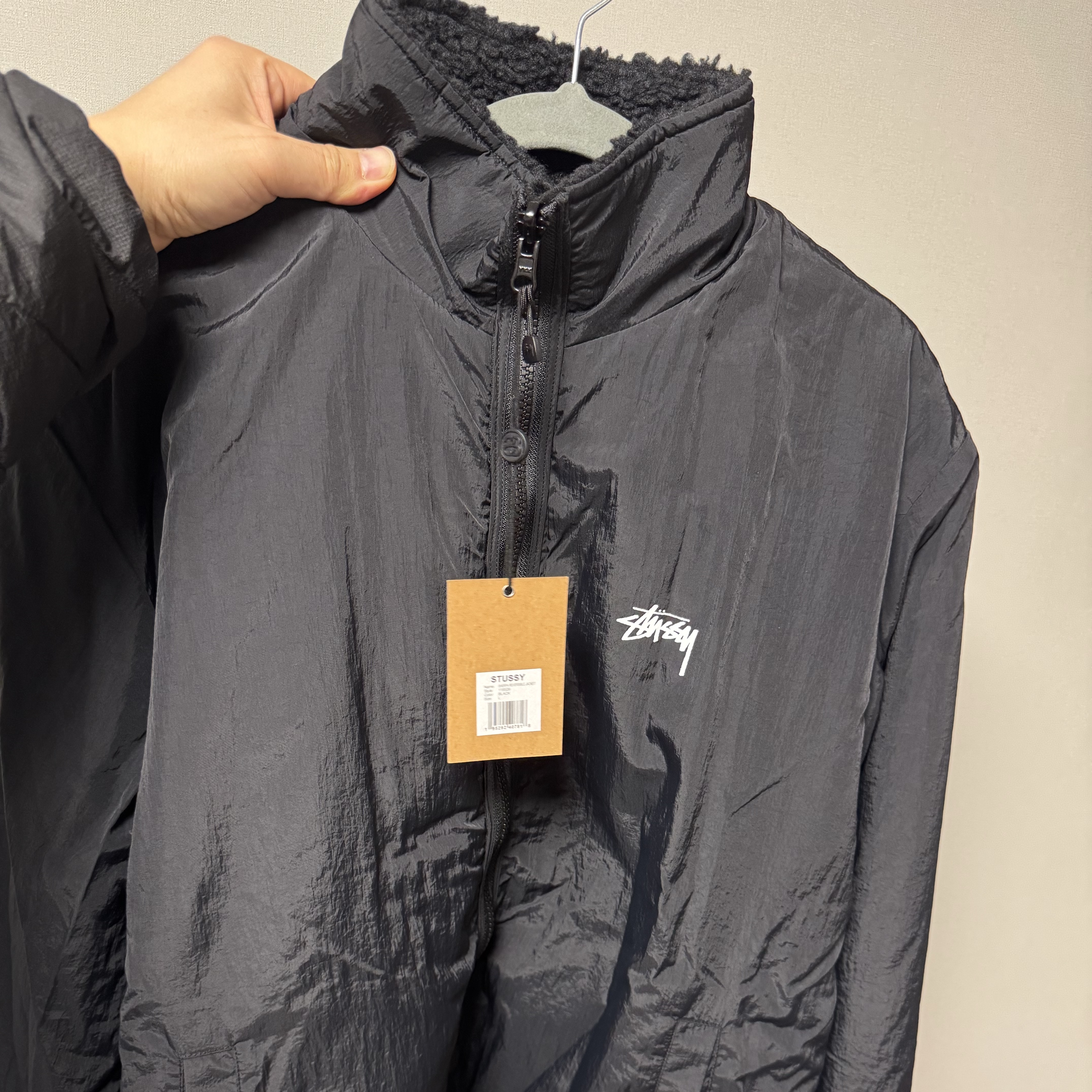 Stussy Sherpa Reversible Jacket Black 착용 스타일