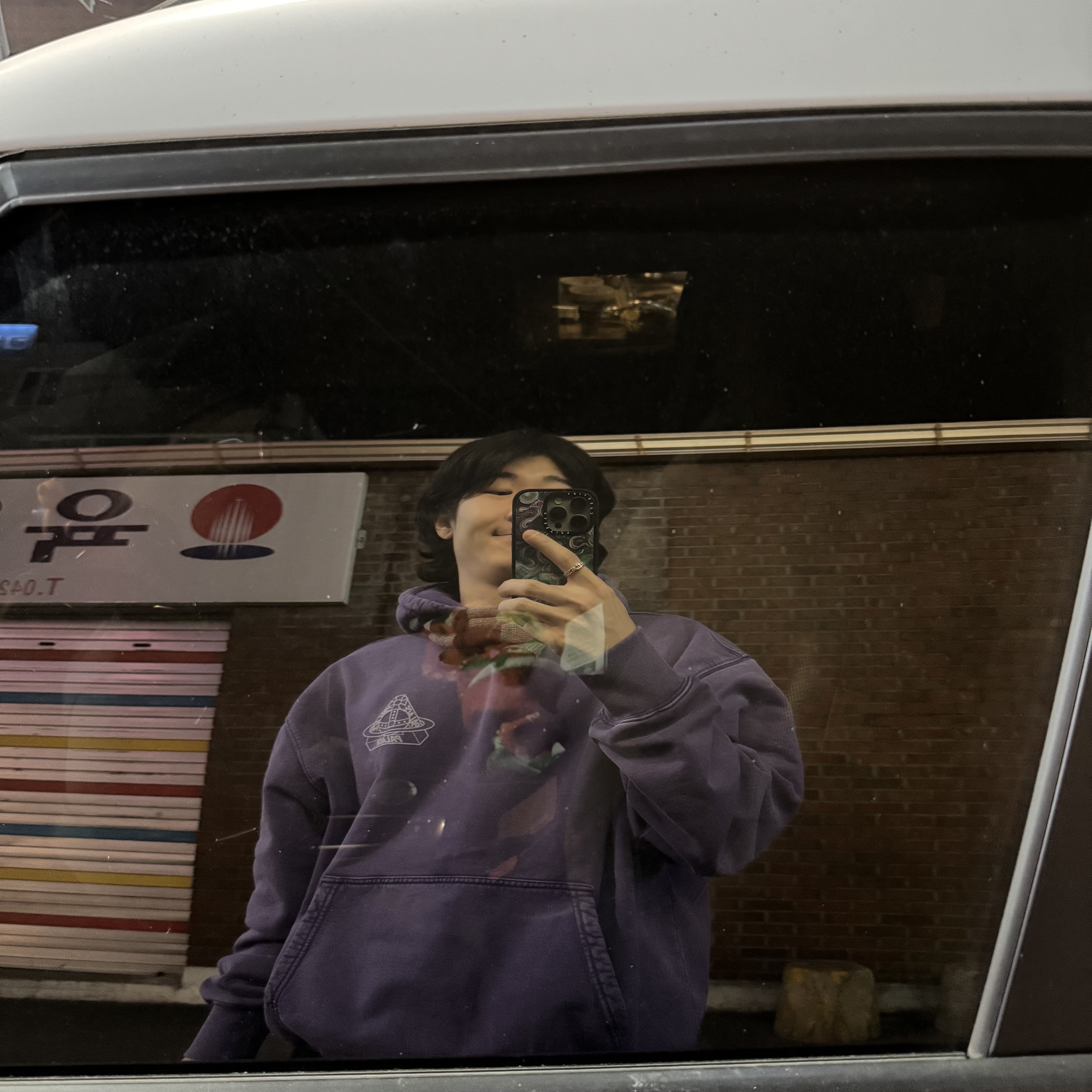 Palace x Vivienne Westwood Hood Purple - 24FW 착용 스타일