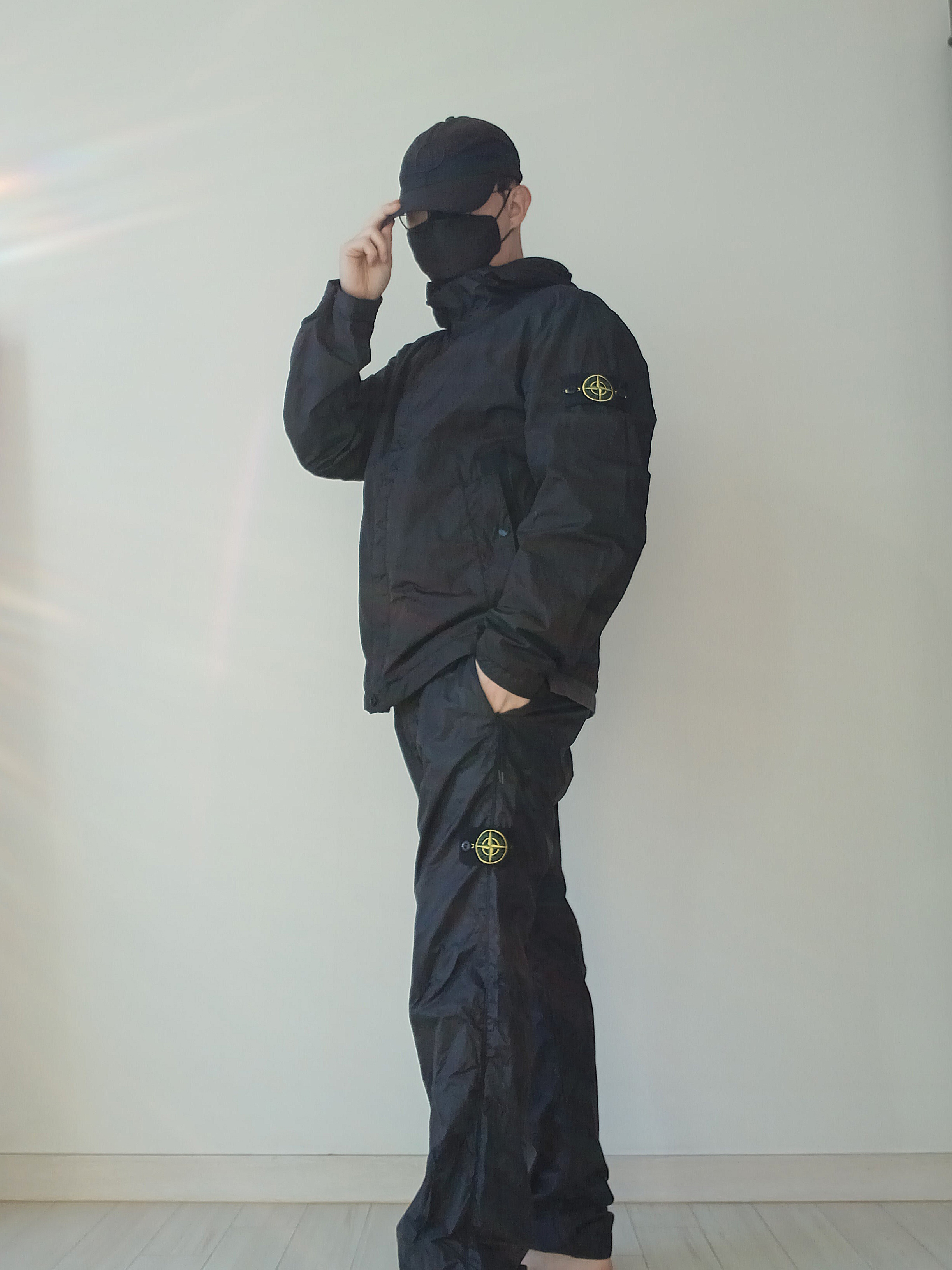 New Balance x Stone Island 991v2 Made in UK Black, Stone Island S0A23 Crinkle Reps R-NY Wind Resistant Anti-Drop Hooded Jacket - 25SS 착용 스타일 - 4