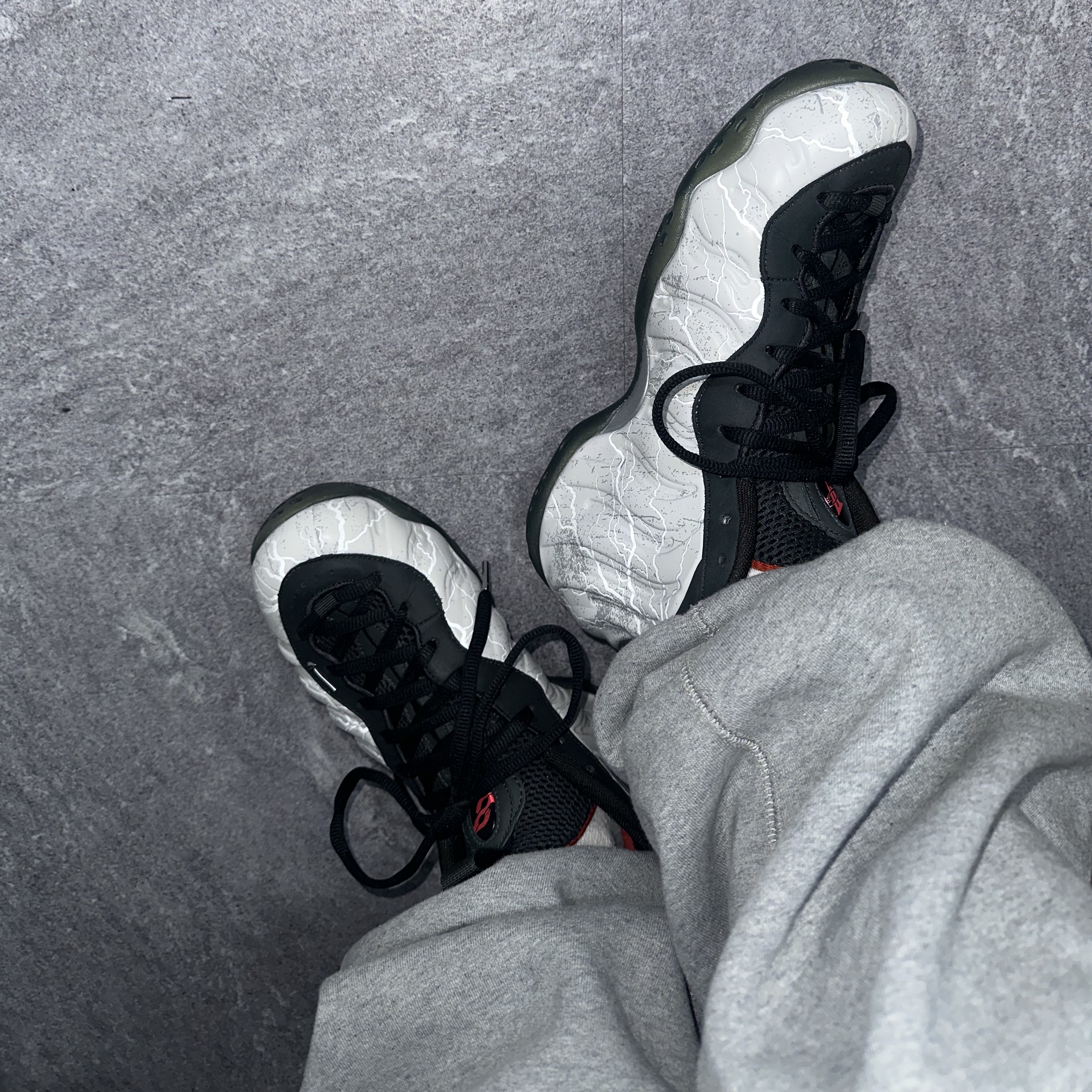 Nike x Tekken 8 Air Foamposite One PRM Jin 착용 스타일