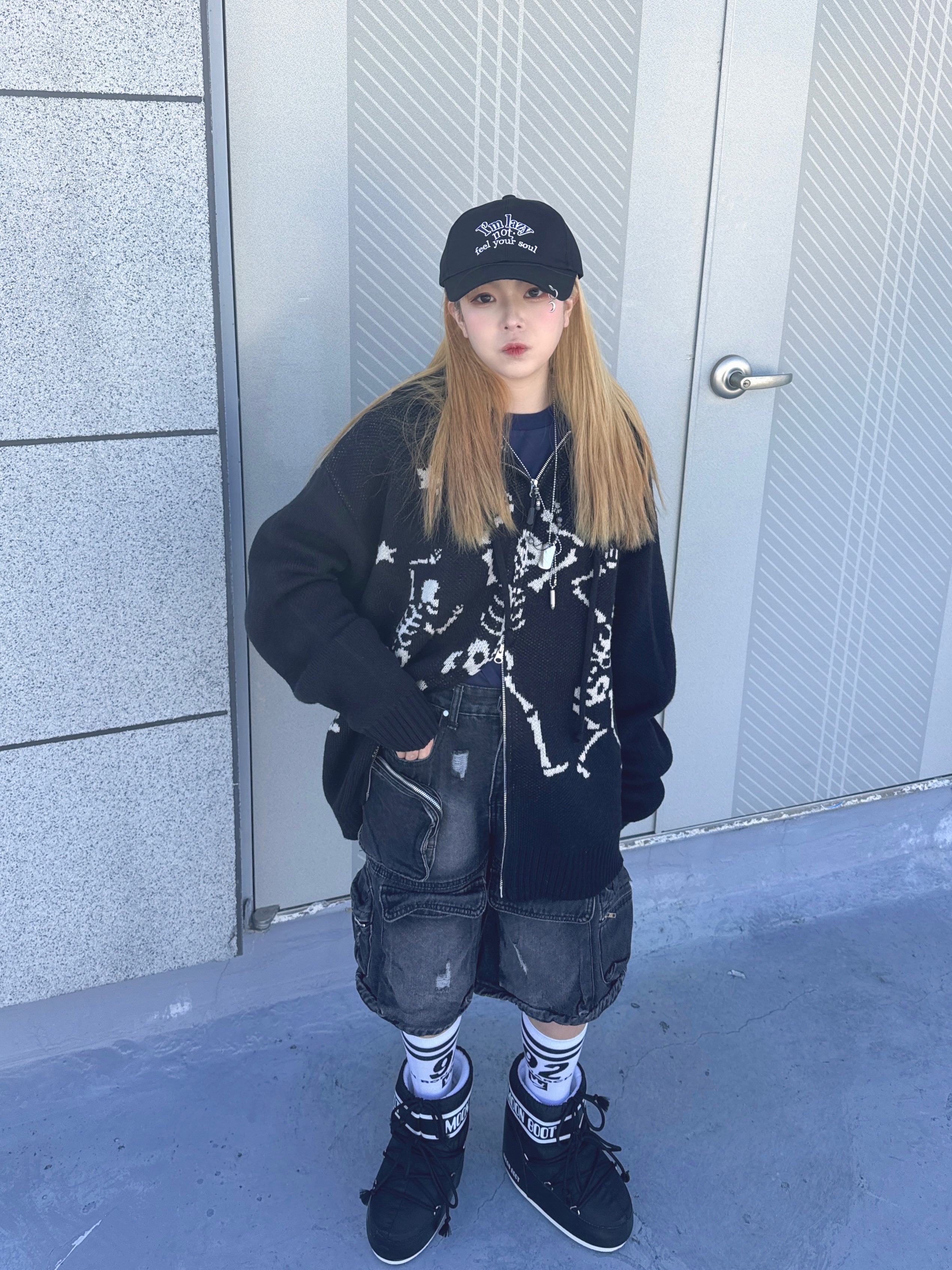 (W) Moon Boot Icon Low Nylon Boots Black 착용 스타일 - 5