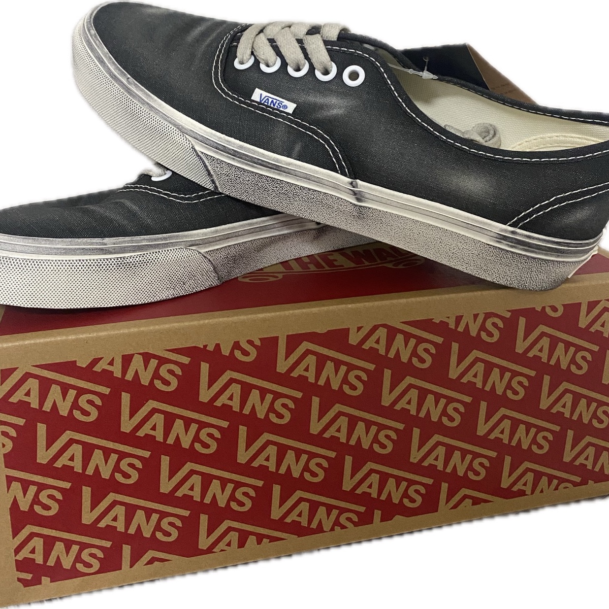 Vans Authentic Wave Washed Black 착용 스타일