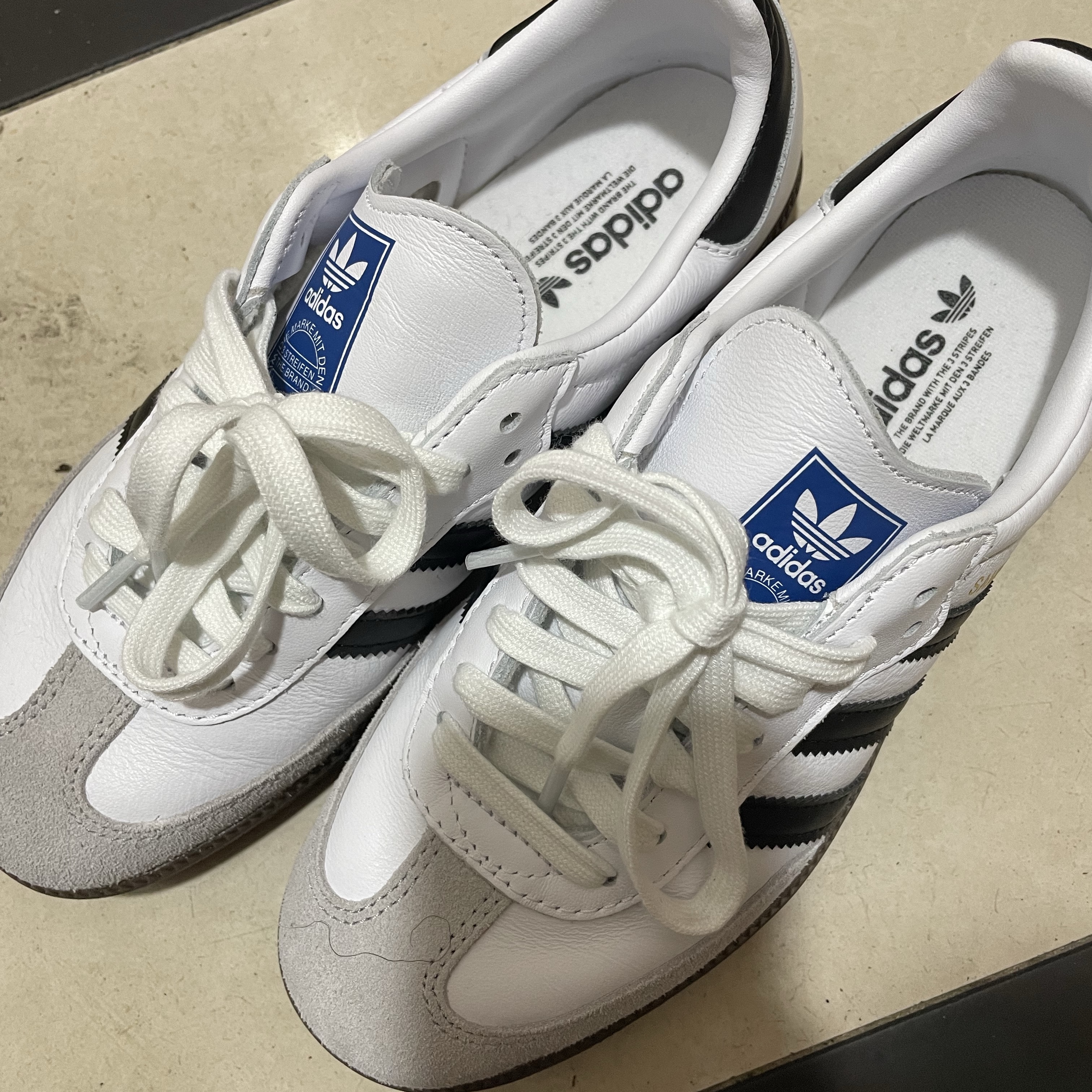 Adidas Samba OG Cloud White 착용 스타일 - 2