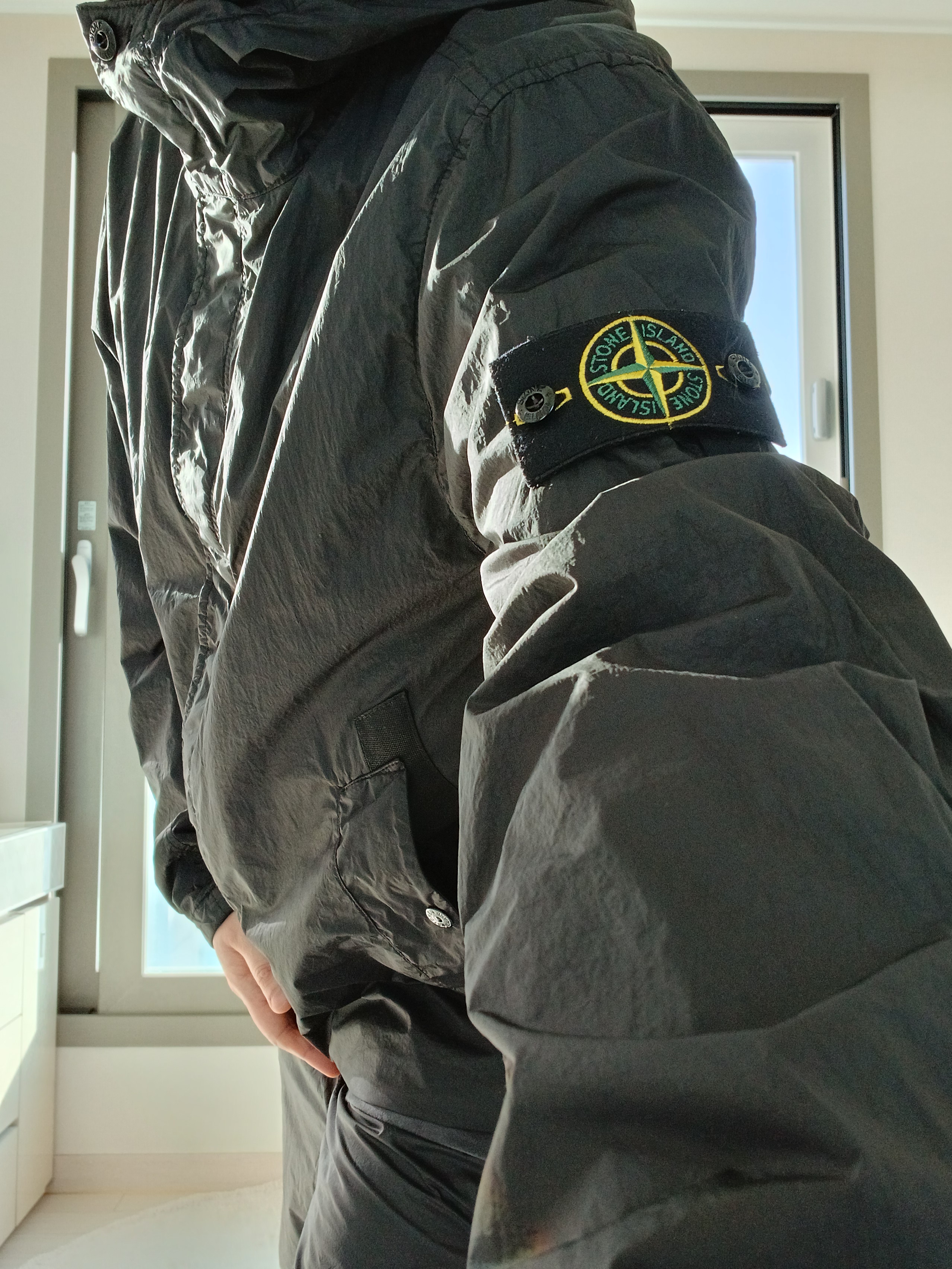 New Balance x Stone Island 991v2 Made in UK Black, Stone Island S0A23 Crinkle Reps R-NY Wind Resistant Anti-Drop Hooded Jacket - 25SS 착용 스타일 - 2